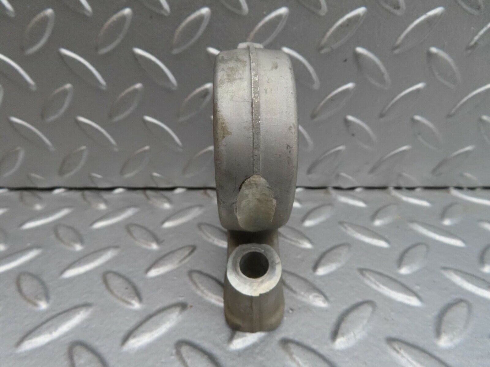 13732 Mercedes-Benz R107 450SL Camshaft Tower Bearing 1160512712