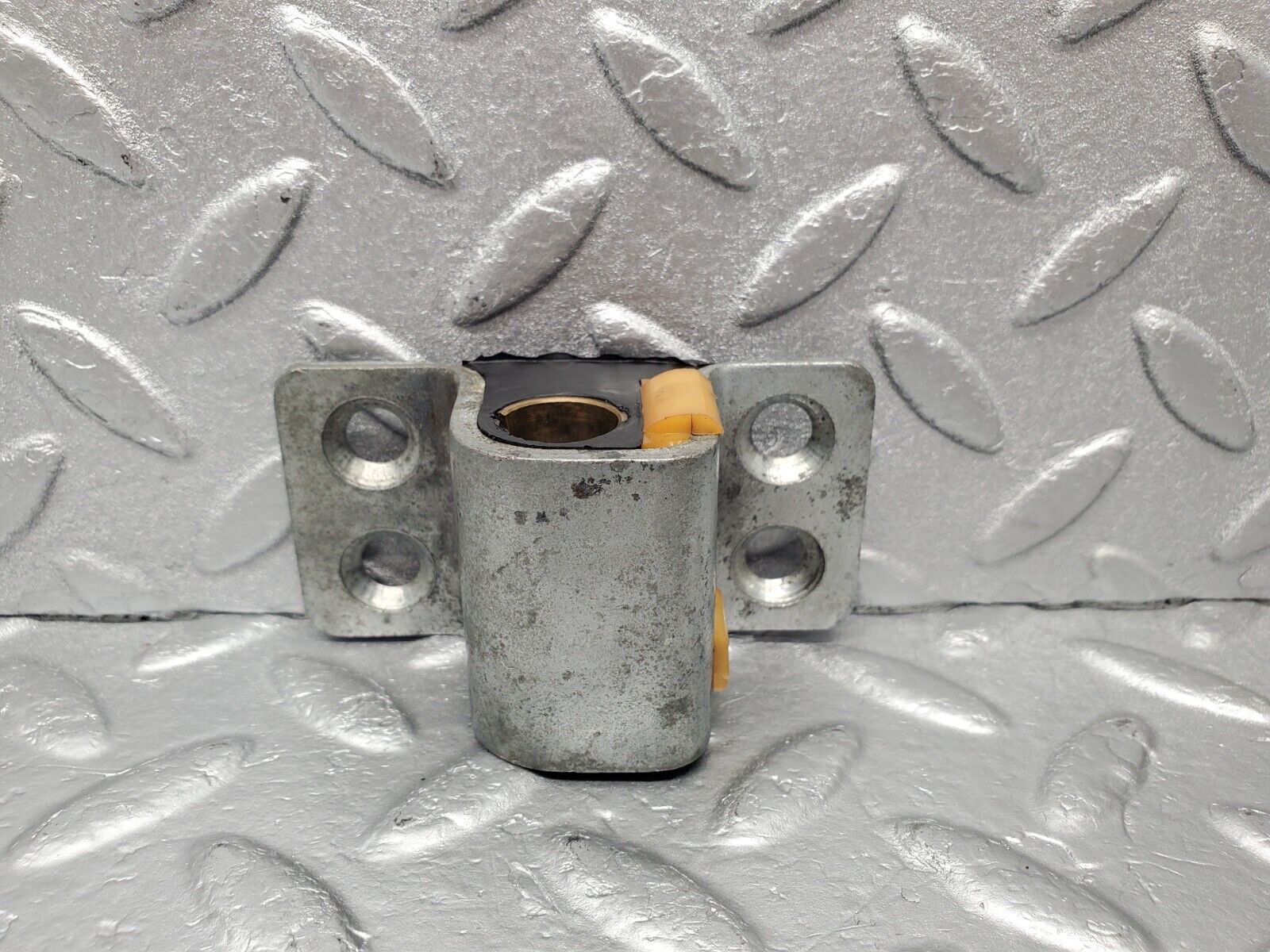 46476 Mercedes-Benz C123 280CE Coupe Left Door Lock Latch