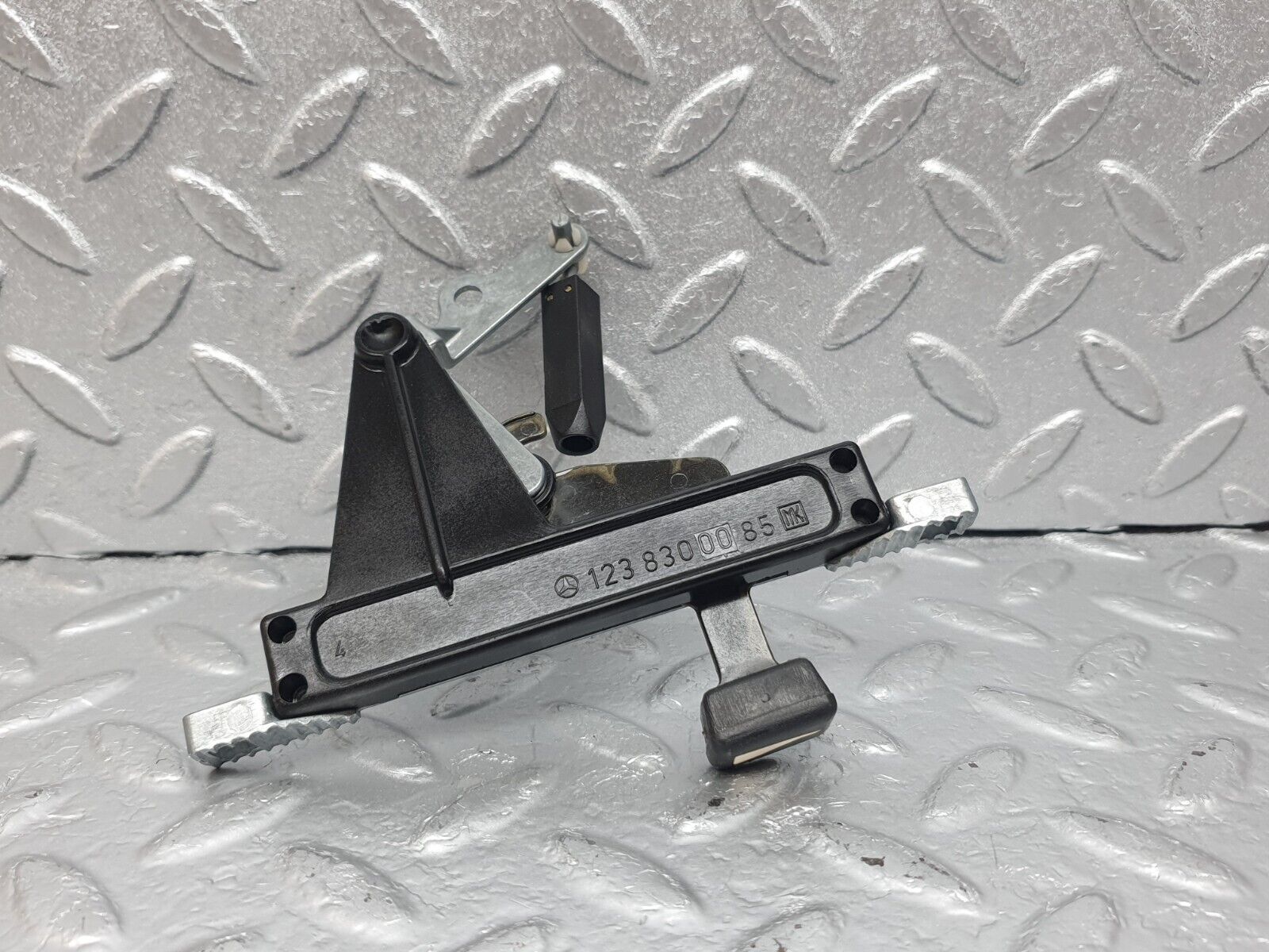 43960 Mercedes-Benz C123 230CE Coupe Heater Control Switch 1238300085