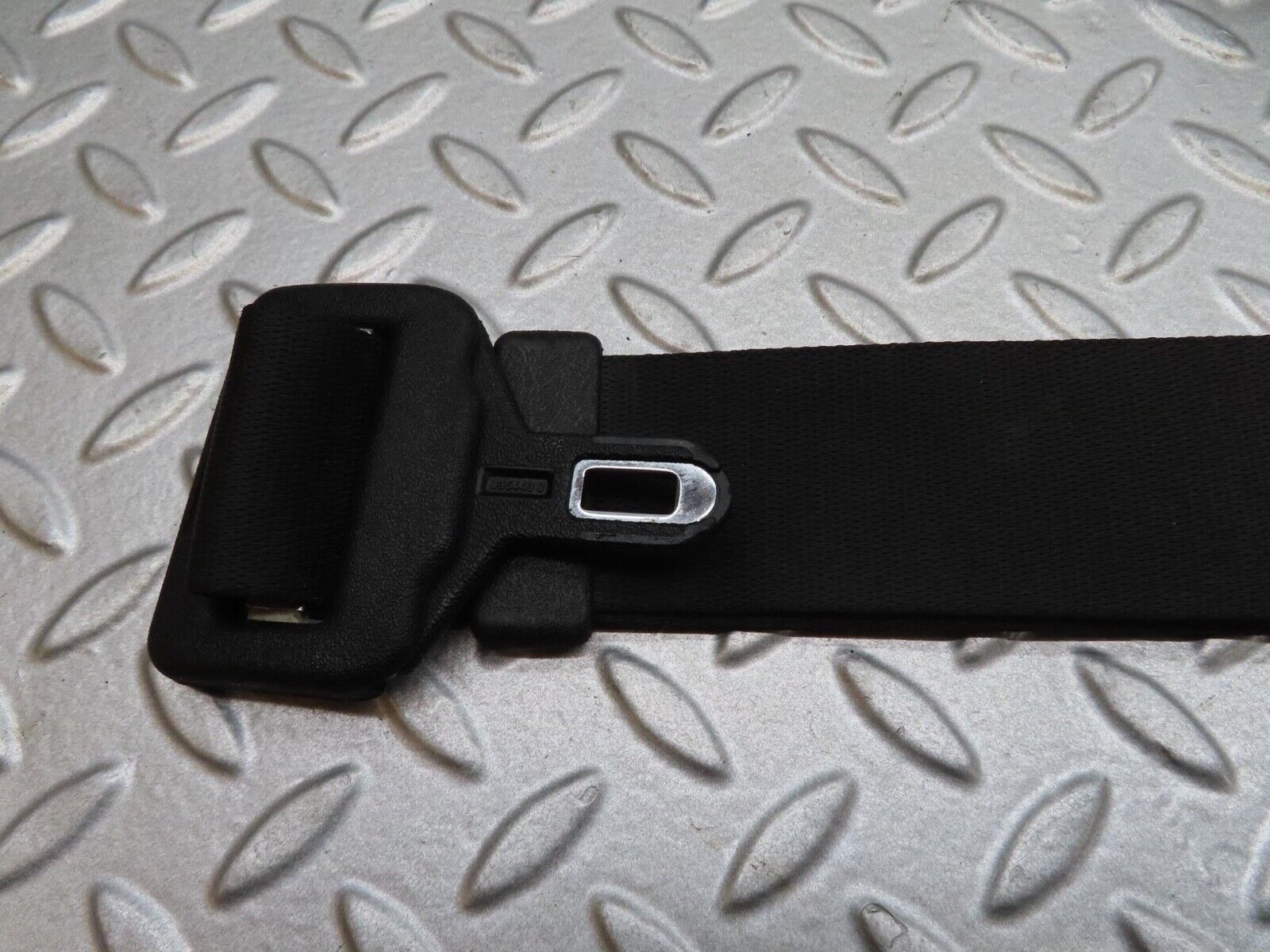 14733 Mercedes-Benz W201 190E Rear Seat Belt Set