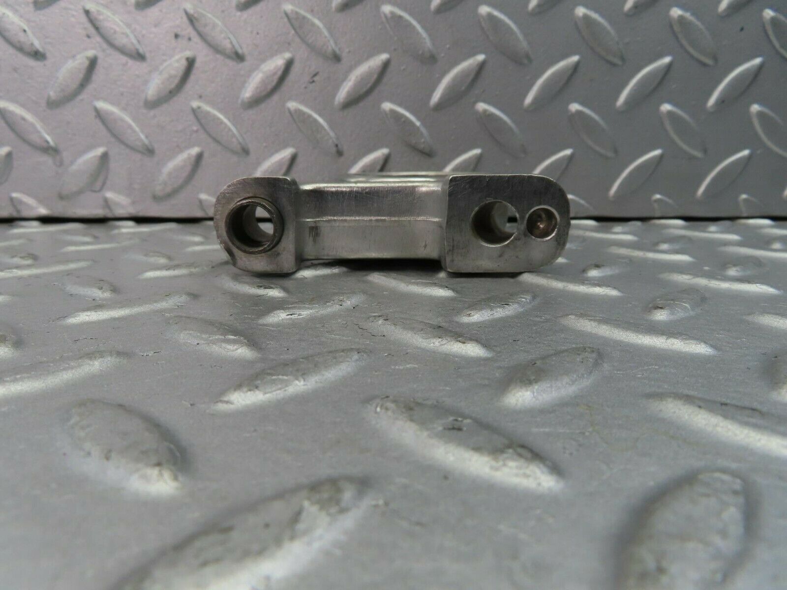 9082 Mercedes-Benz R107 Camshaft Tower Bearing 1160512112