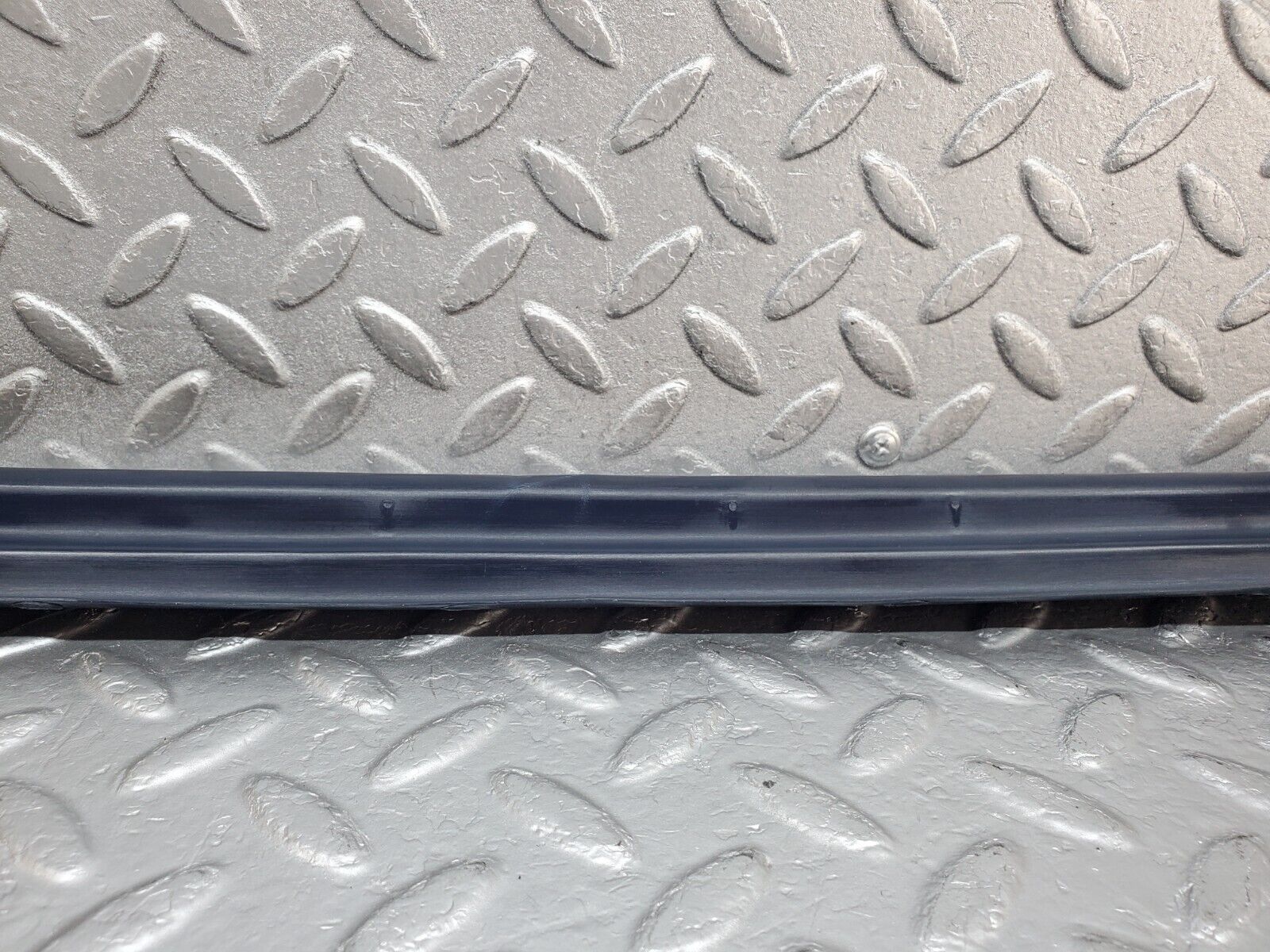 45121 Mercedes-Benz R129 300SL Coupe Right Door Sill Trim Blue 1297271088