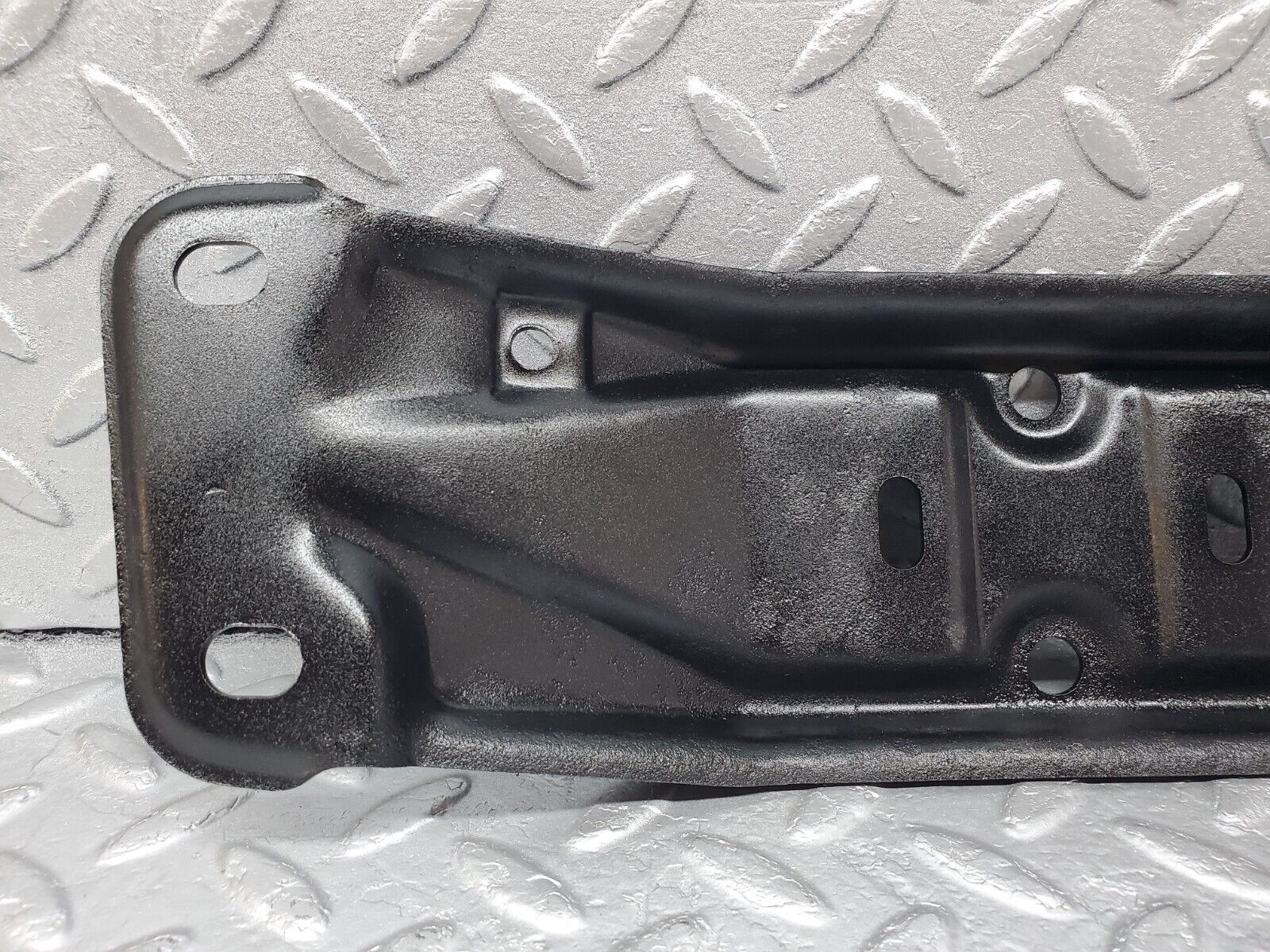 45911 Mercedes-Benz W126 420SE Gearbox Mount Bracket