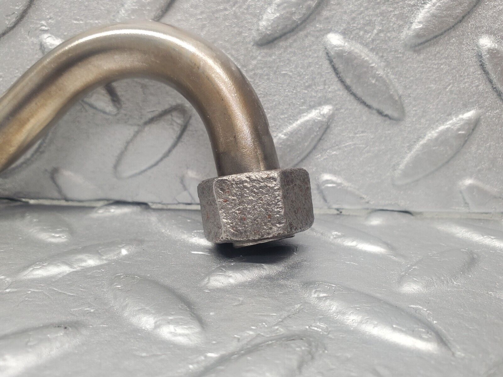 46033 Mercedes-Benz W126 420SE EGR Valve Hose Pipe