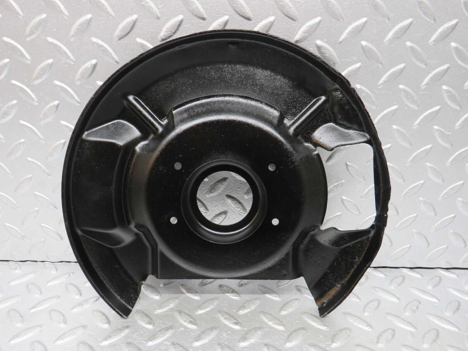 33015 Mercedes-Benz C107 R107 350 V8 Front Left Brake Disc Protection Plate