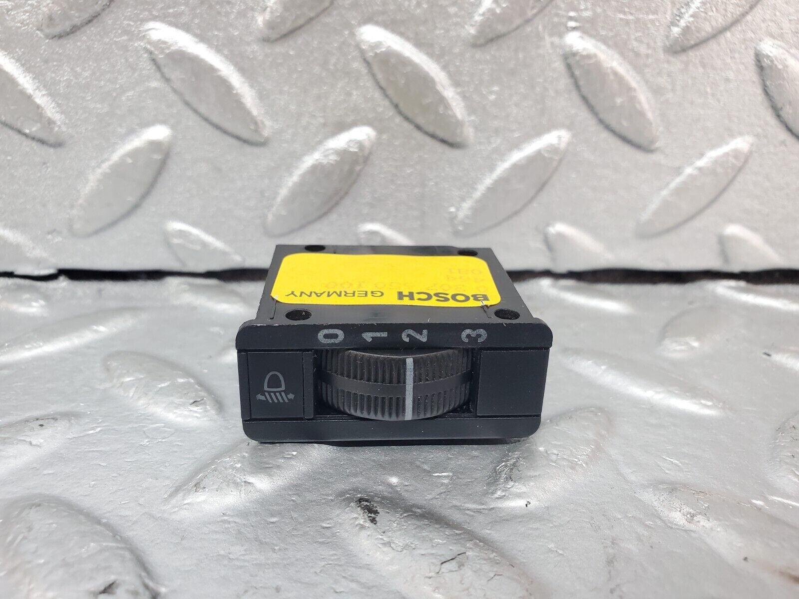 44361 Mercedes-Benz W123 280E Headlight Level Switch 0307650100