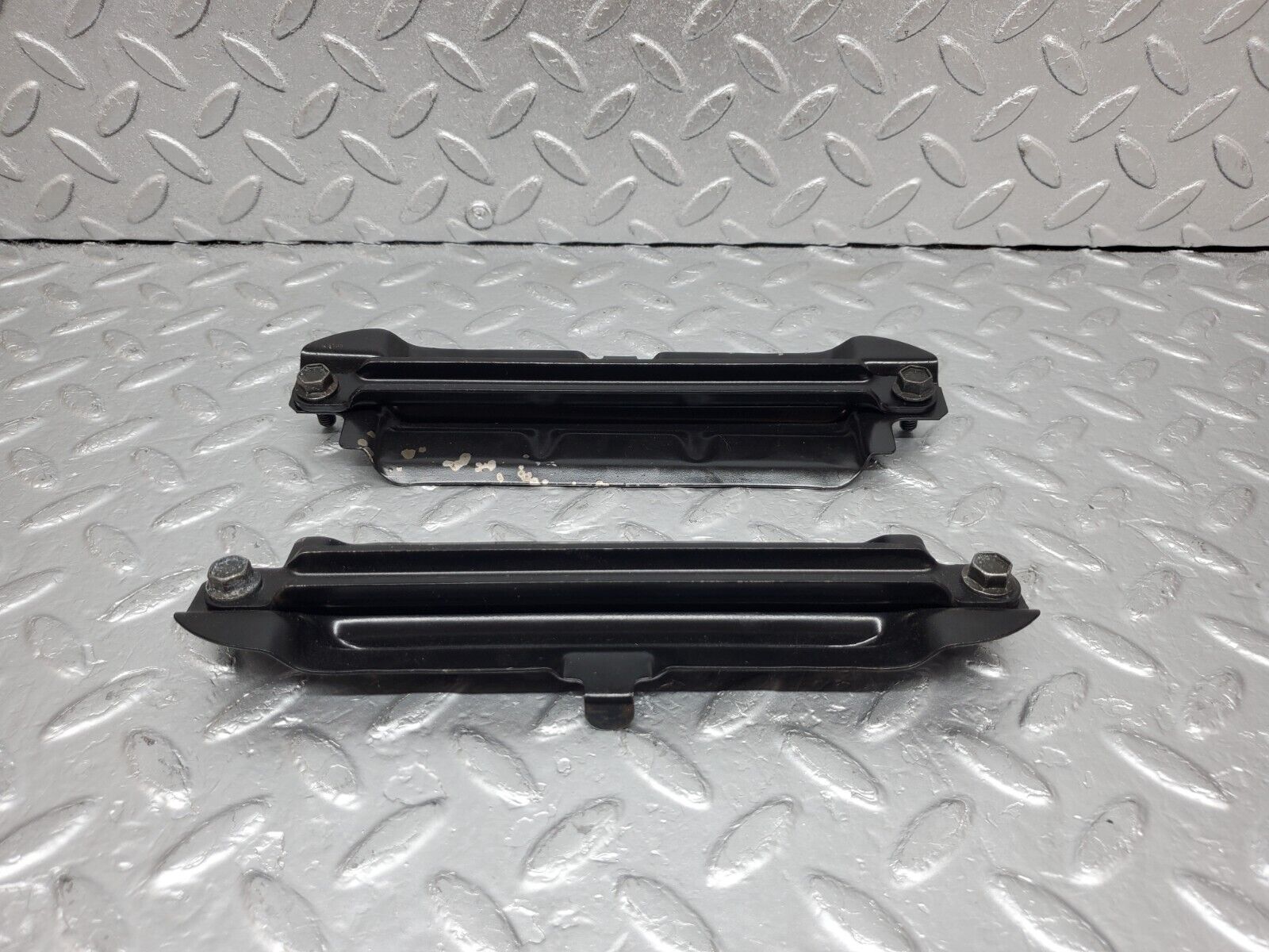 44853 Mercedes-Benz W124 220E Seat Belt Guide Bracket