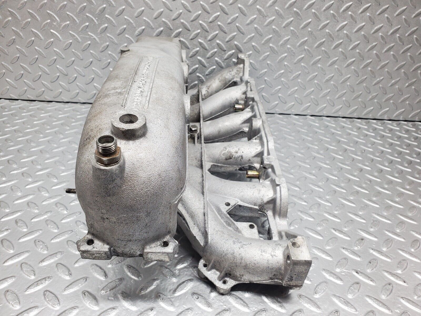 45438 Mercedes-Benz 280E M110.988 Intake Manifold 1101413701