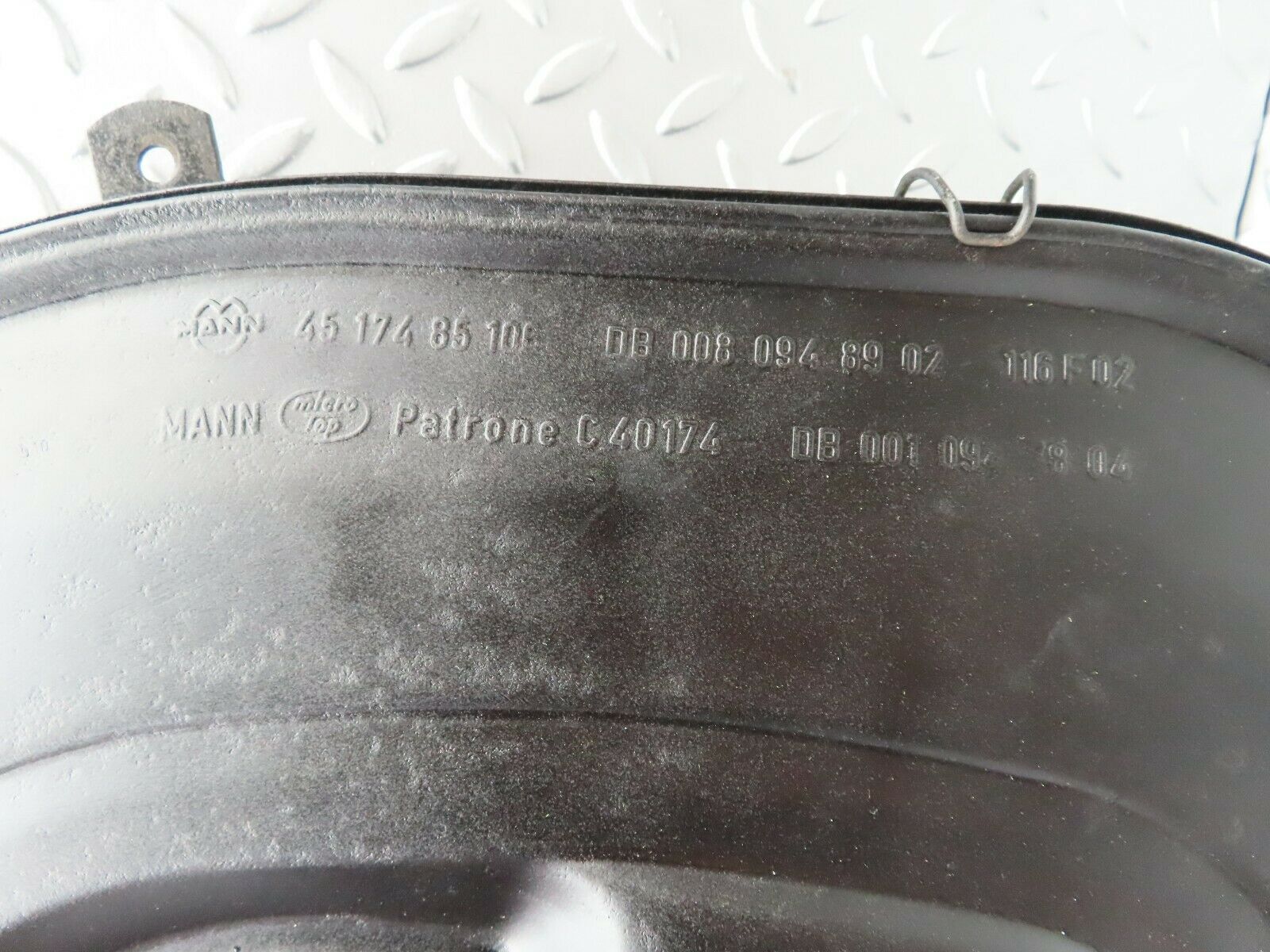 5188 Mercedes-Benz R107 350SL Air Filter Housing 4517485106