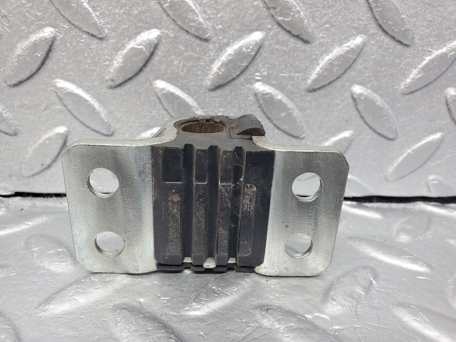 45632 Mercedes-Benz W126 420SE Right Door Lock Latch