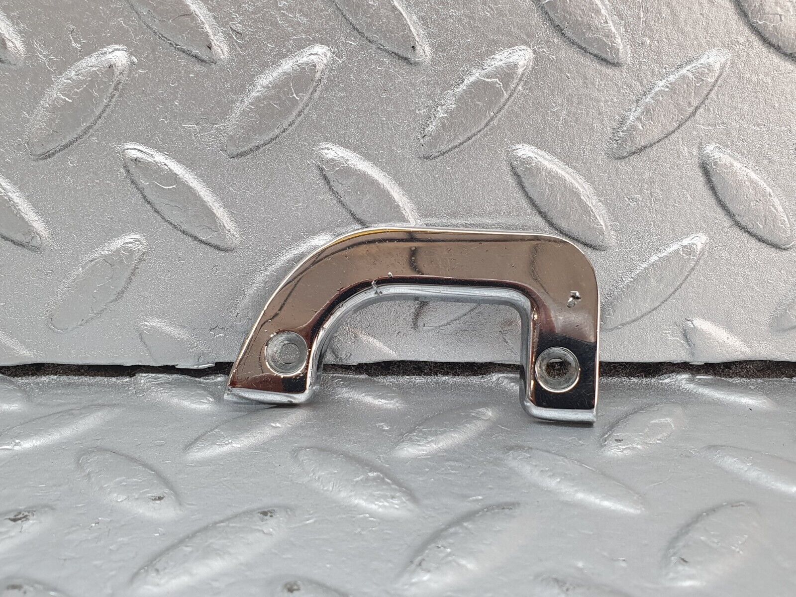 43155 Mercedes-Benz W108 W111 280SE Interior Chrome Door Latch Trim Left