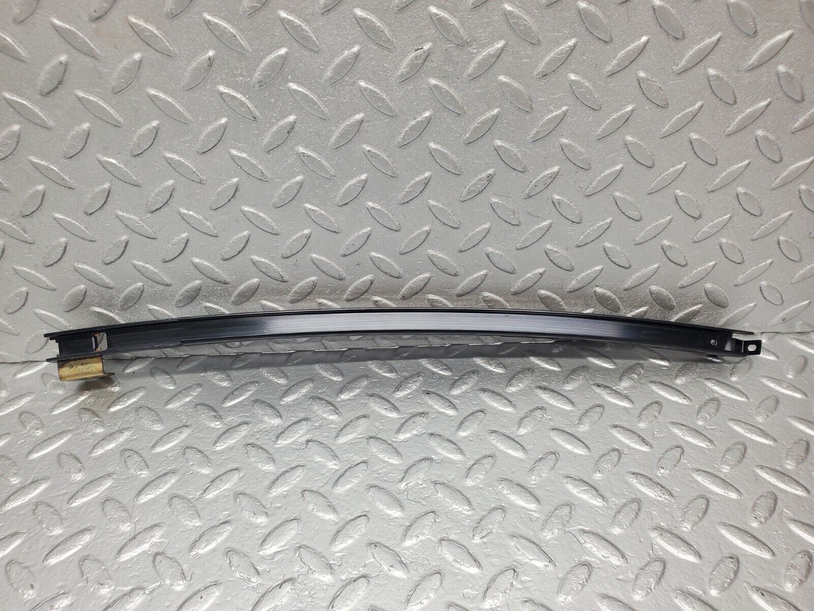 46150 Mercedes-Benz W124 Rear Right Door Window Channel