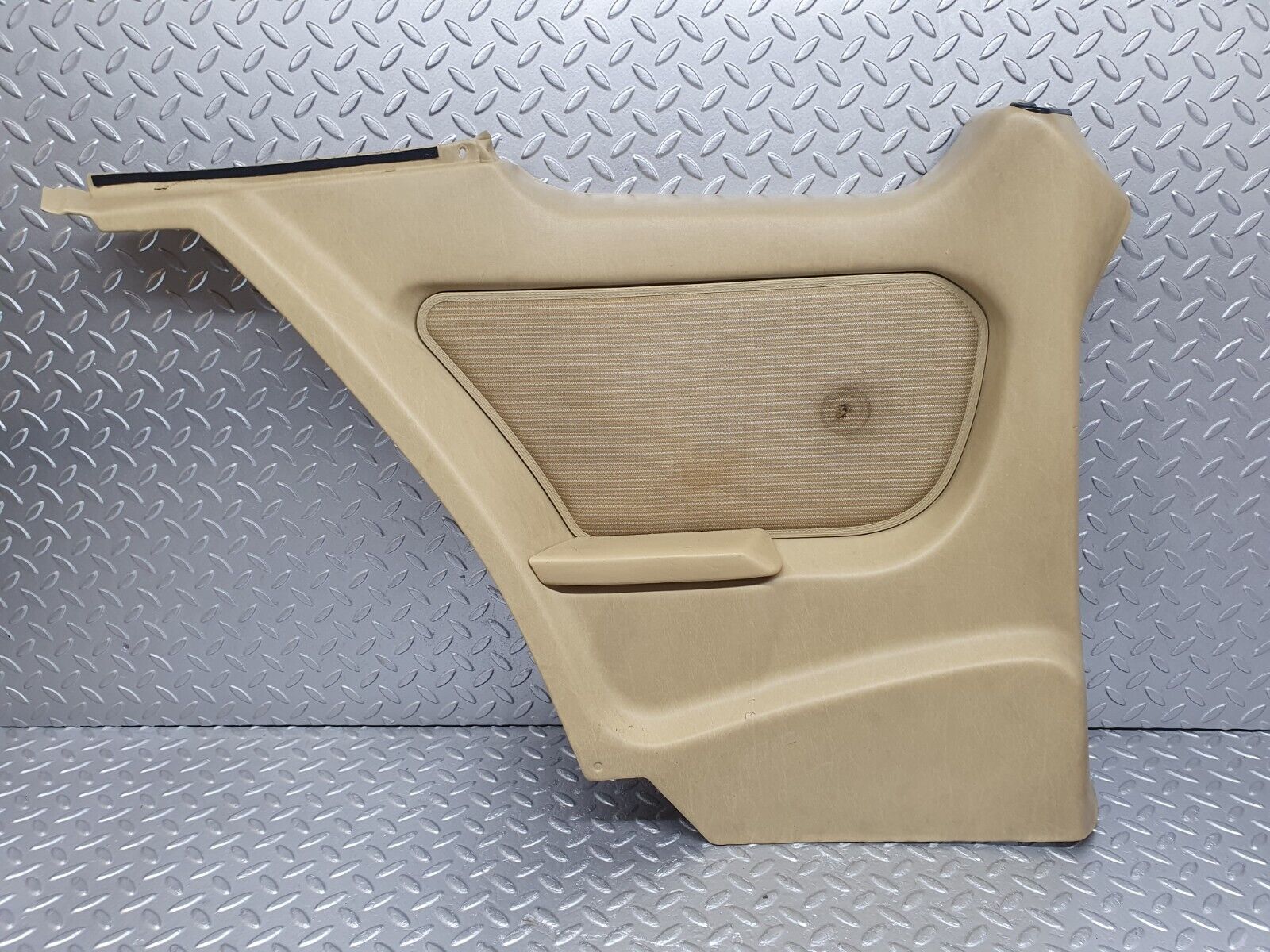 44052 Mercedes-Benz C123 230CE Coupe Rear Left Card Panel Beige