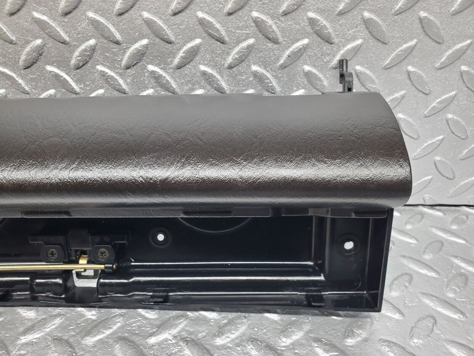 45984 Mercedes-Benz W126 420SE Glove Box Door No Key