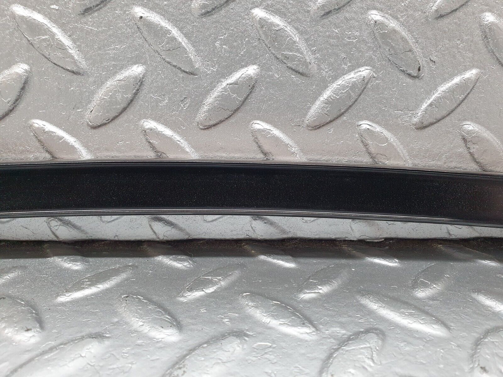 41962 Mercedes-Benz W202 C200 Rear Left Door Window Channel