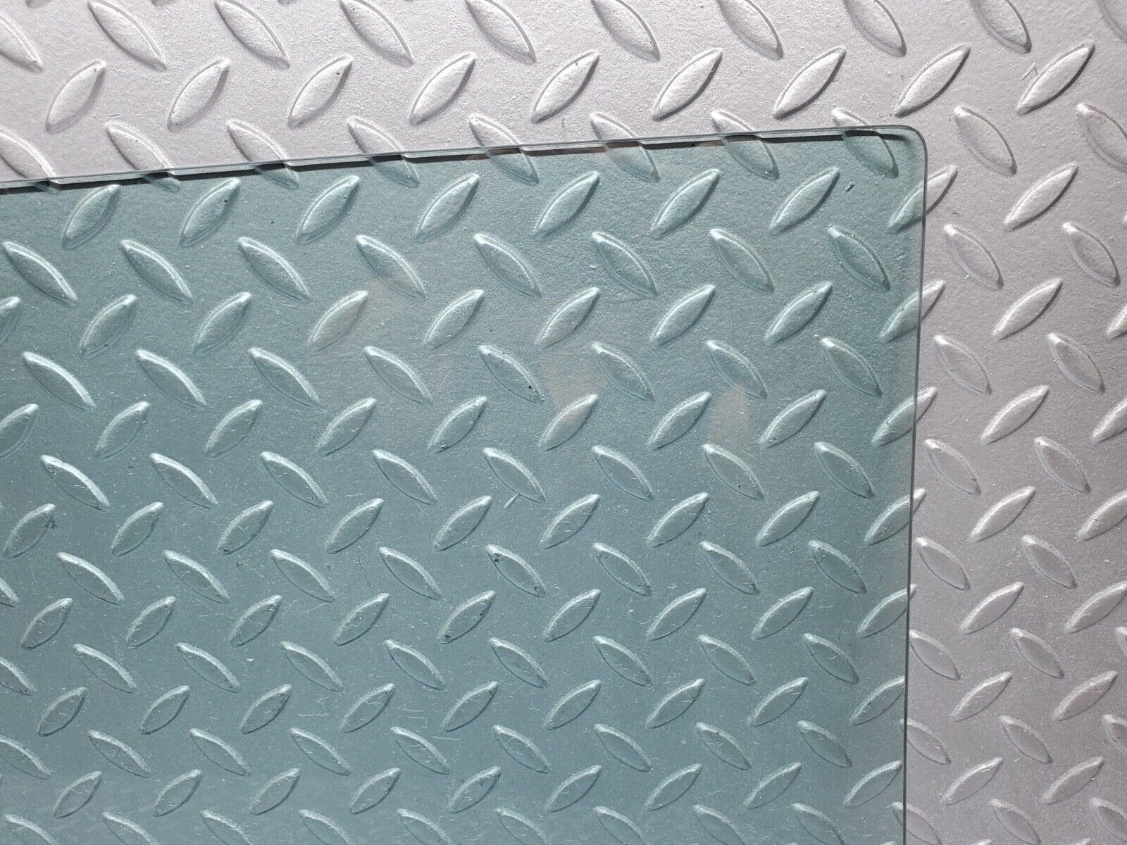 45799 Mercedes-Benz W126 420SE Rear Left Door Window Glass