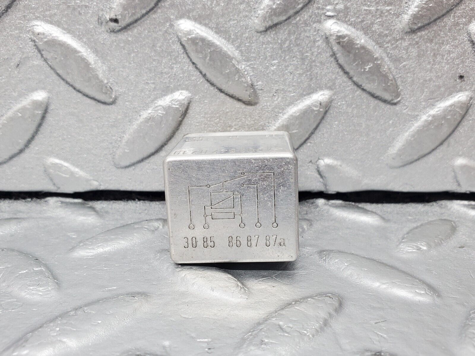 45536 Mercedes-Benz W126 420SE Multi Purpose Relay 0015420219