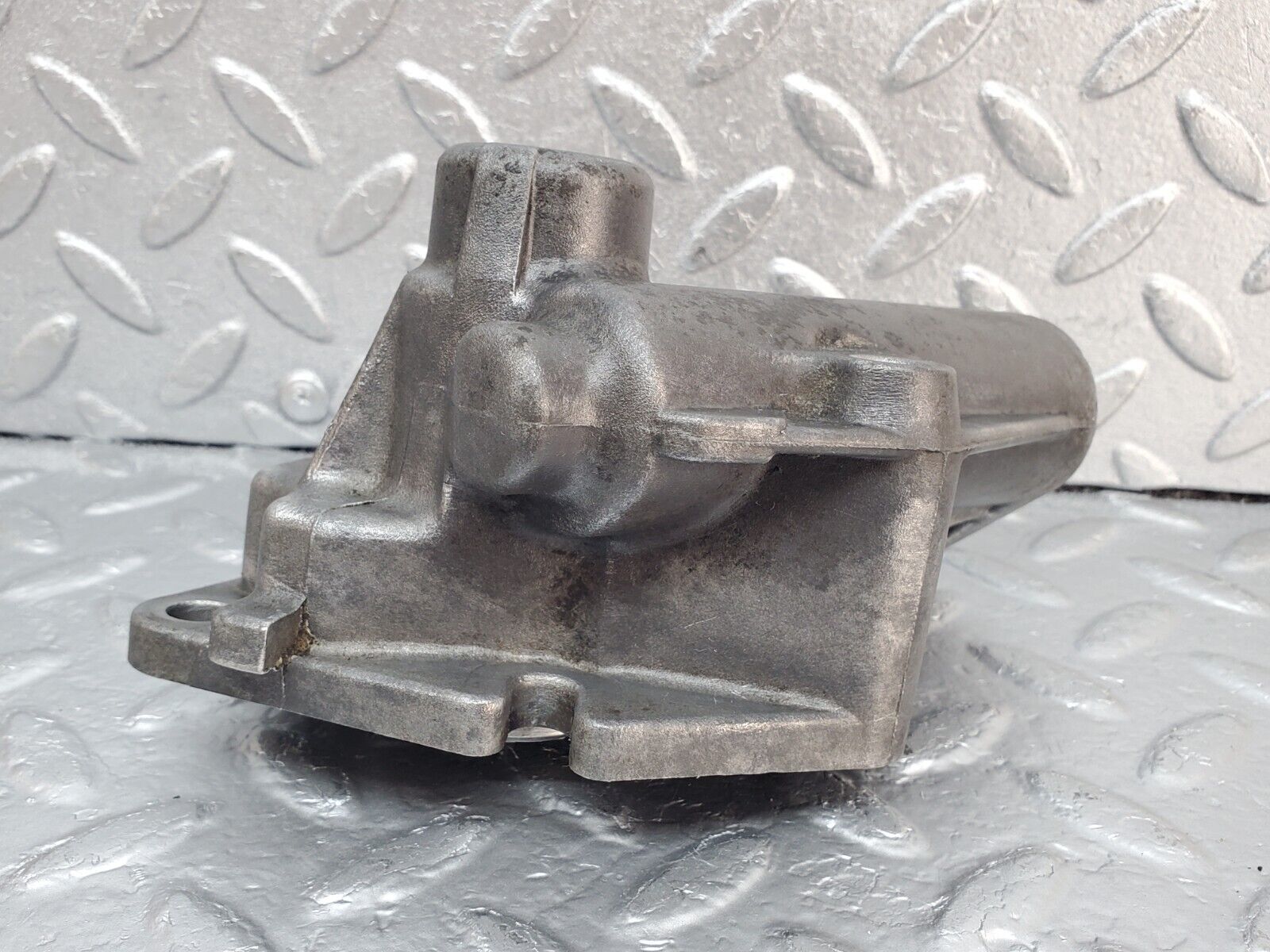 45416 Mercedes-Benz 280E M110.983 Ignition Distributor Housing 1101580515