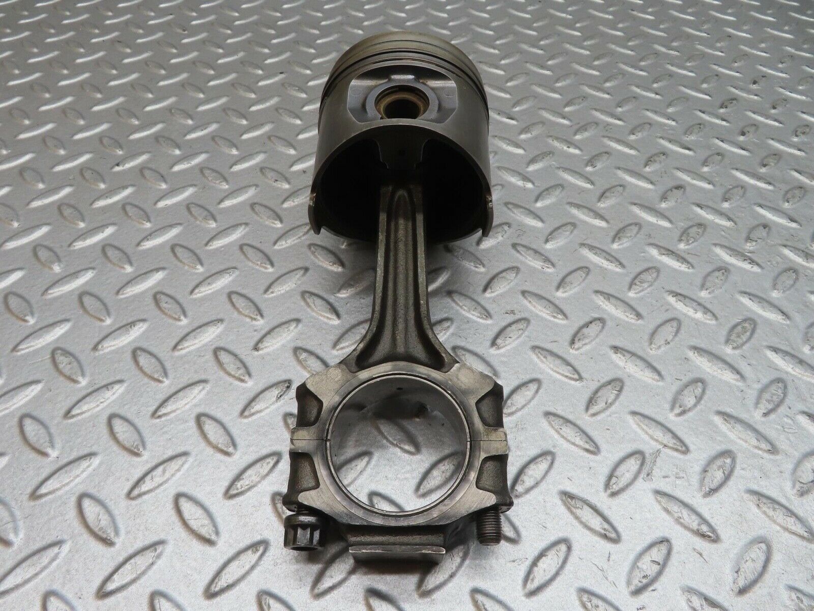 13798 Mercedes-Benz R107 450SL Piston With Connecting Rod 92mm