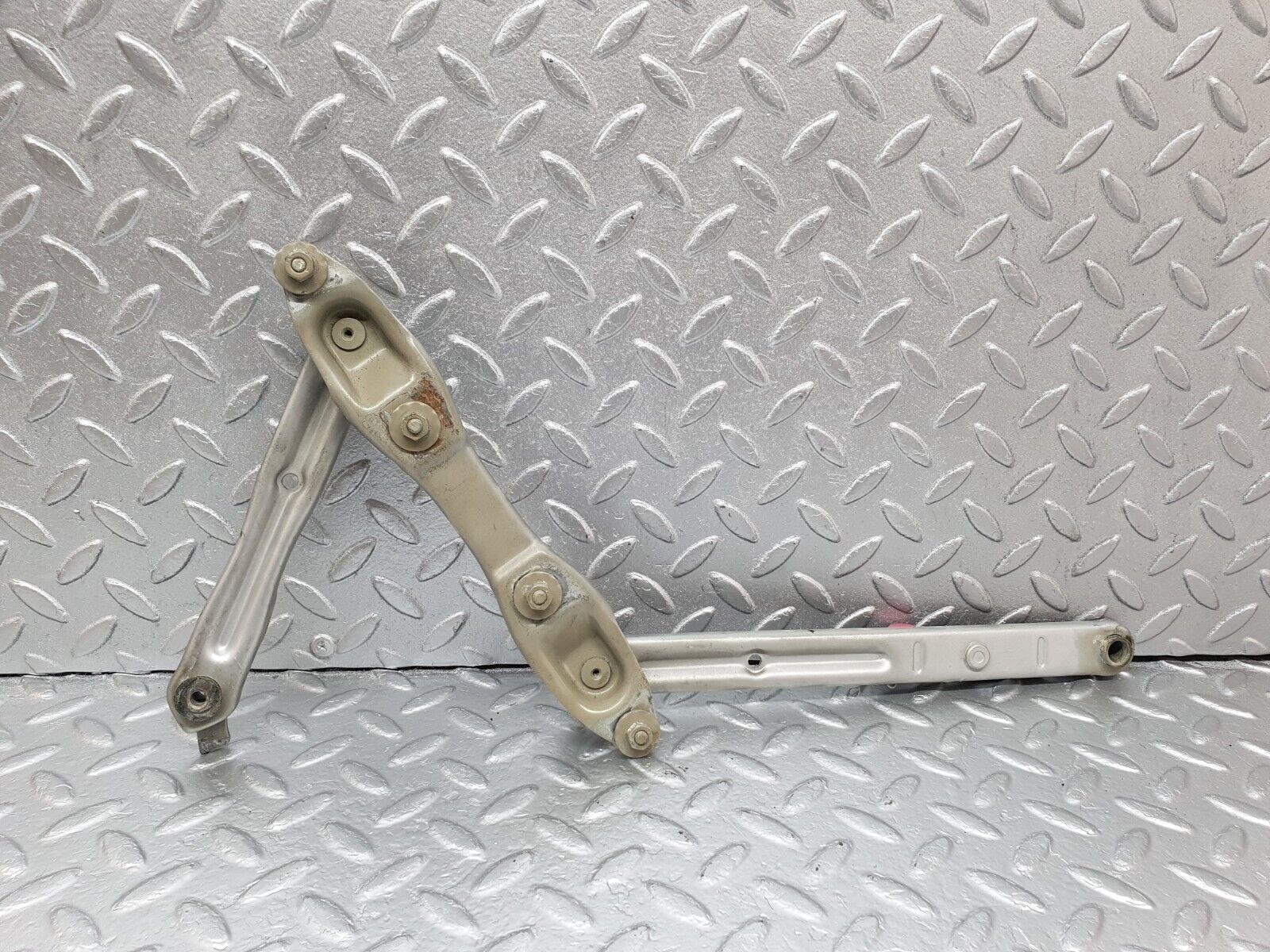 42854 Mercedes-Benz W201 190 2.0L Bonnet Hinge Left Side