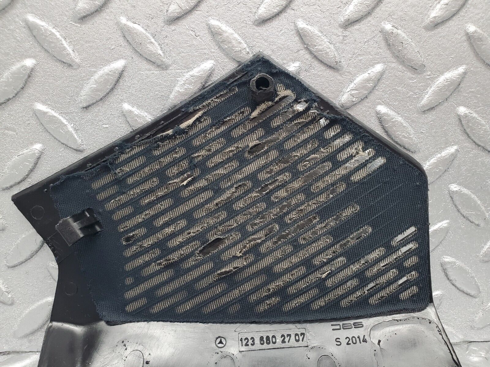 46363 Mercedes-Benz C123 280CE Coupe Dashboard Speaker Covers Black 1236802807 1236802707