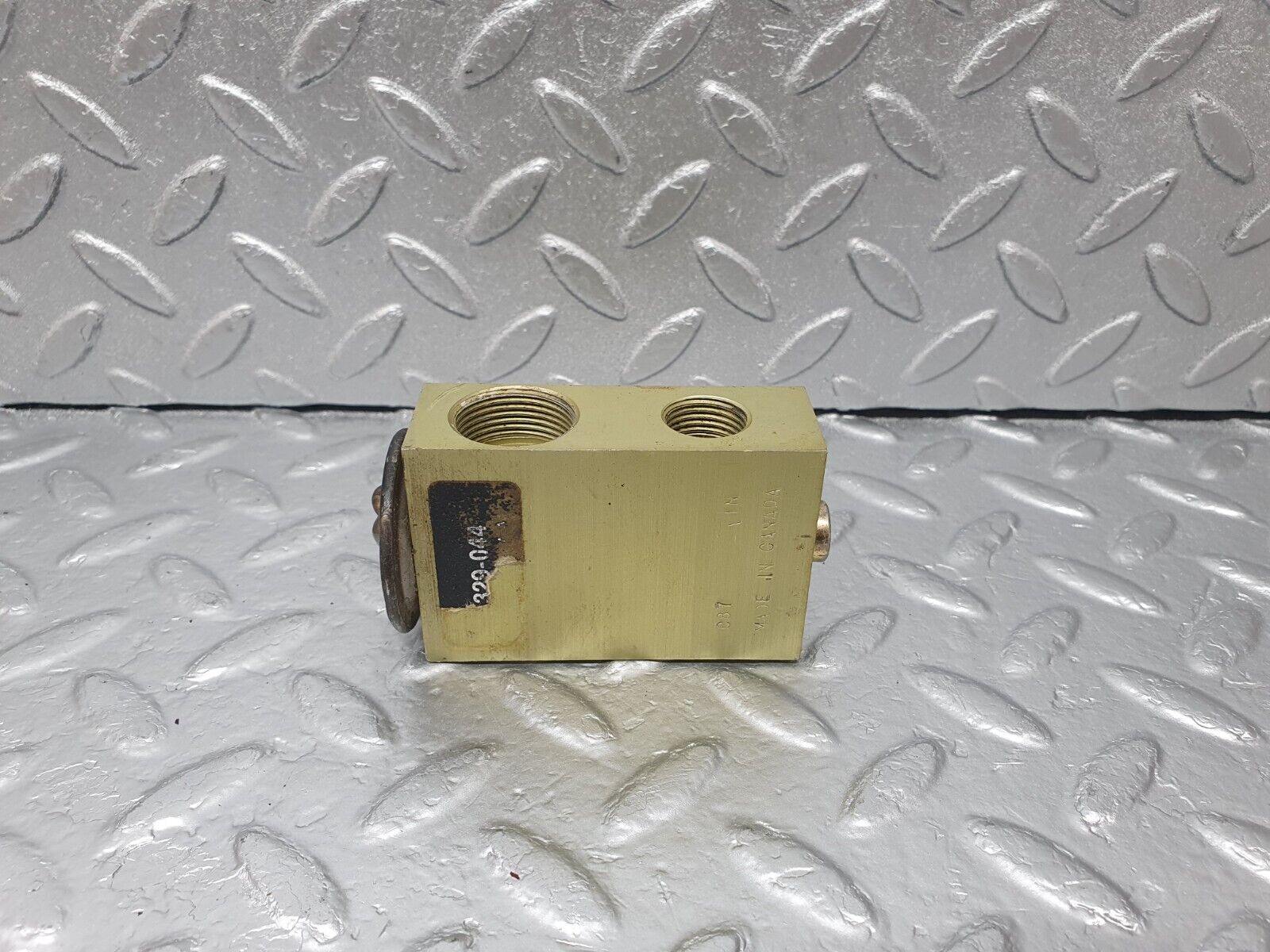 43528 Mercedes-Benz C126 380SEC Coupe Air Conditioning Expansion Valve