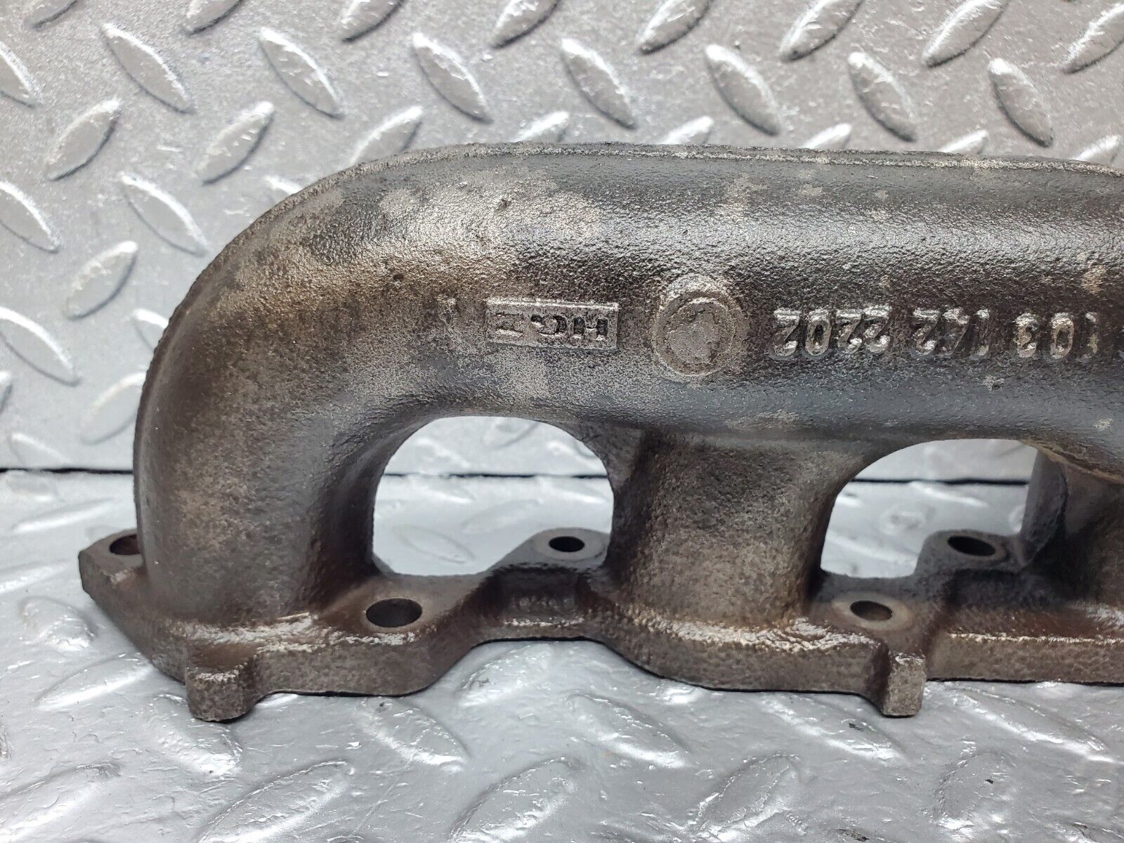 45184 Mercedes-Benz R129 300SL Coupe Exhaust Manifold 4-6 Cylinder 1031422202
