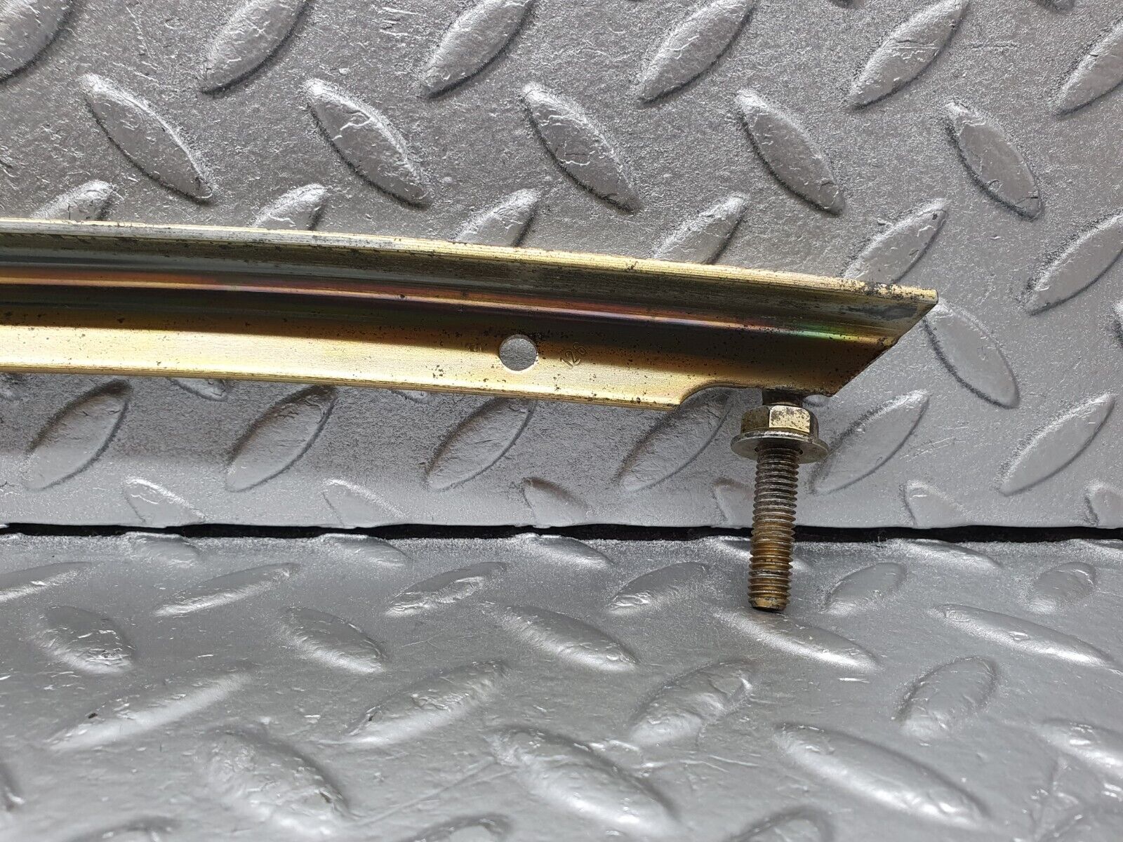 43713 Mercedes-Benz C126 380SEC Coupe Left Door Window Channel