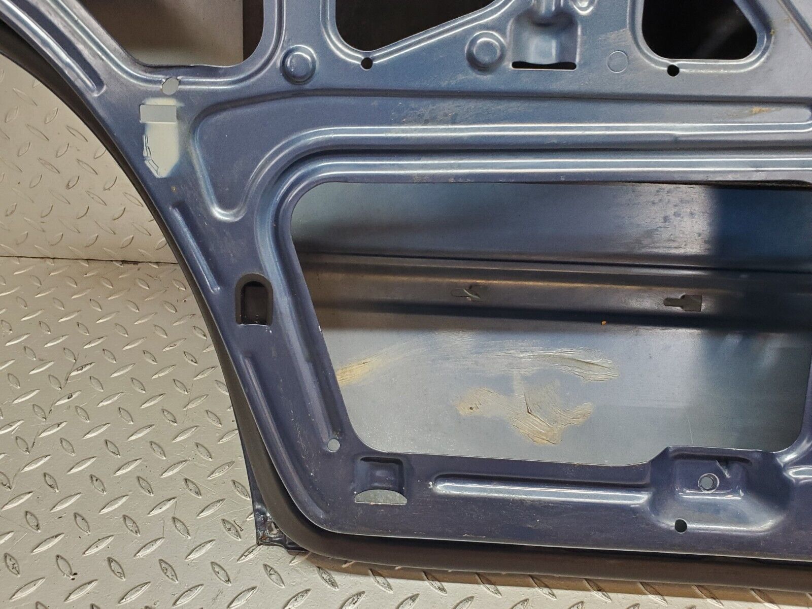 44705 Mercedes-Benz W124 220E Rear Left Door