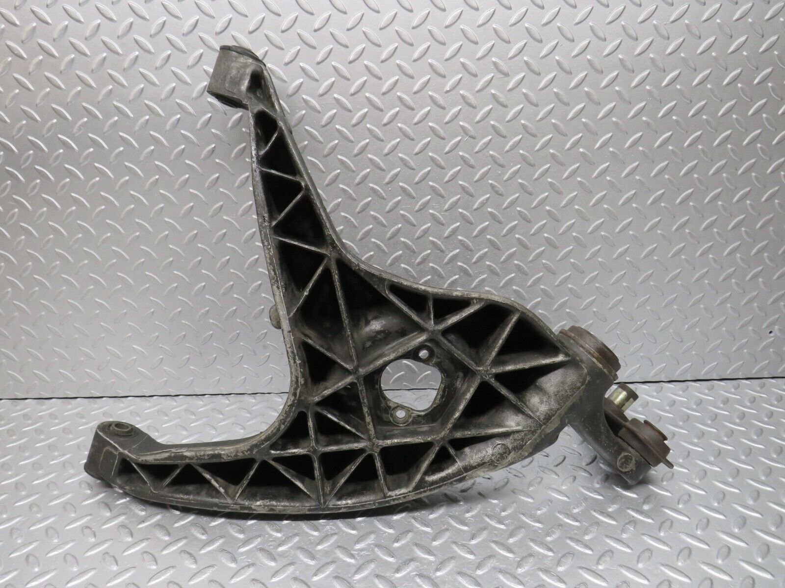 39313 Mercedes-Benz R107 500SL Trailing Arm Control Arm Rear Left 1263520404