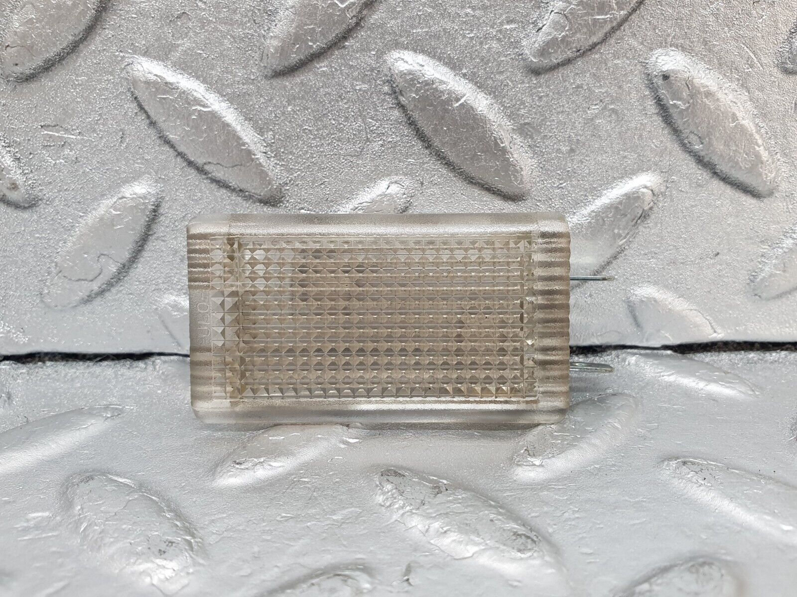 44113 Mercedes-Benz C123 230CE Coupe Glove Box Light