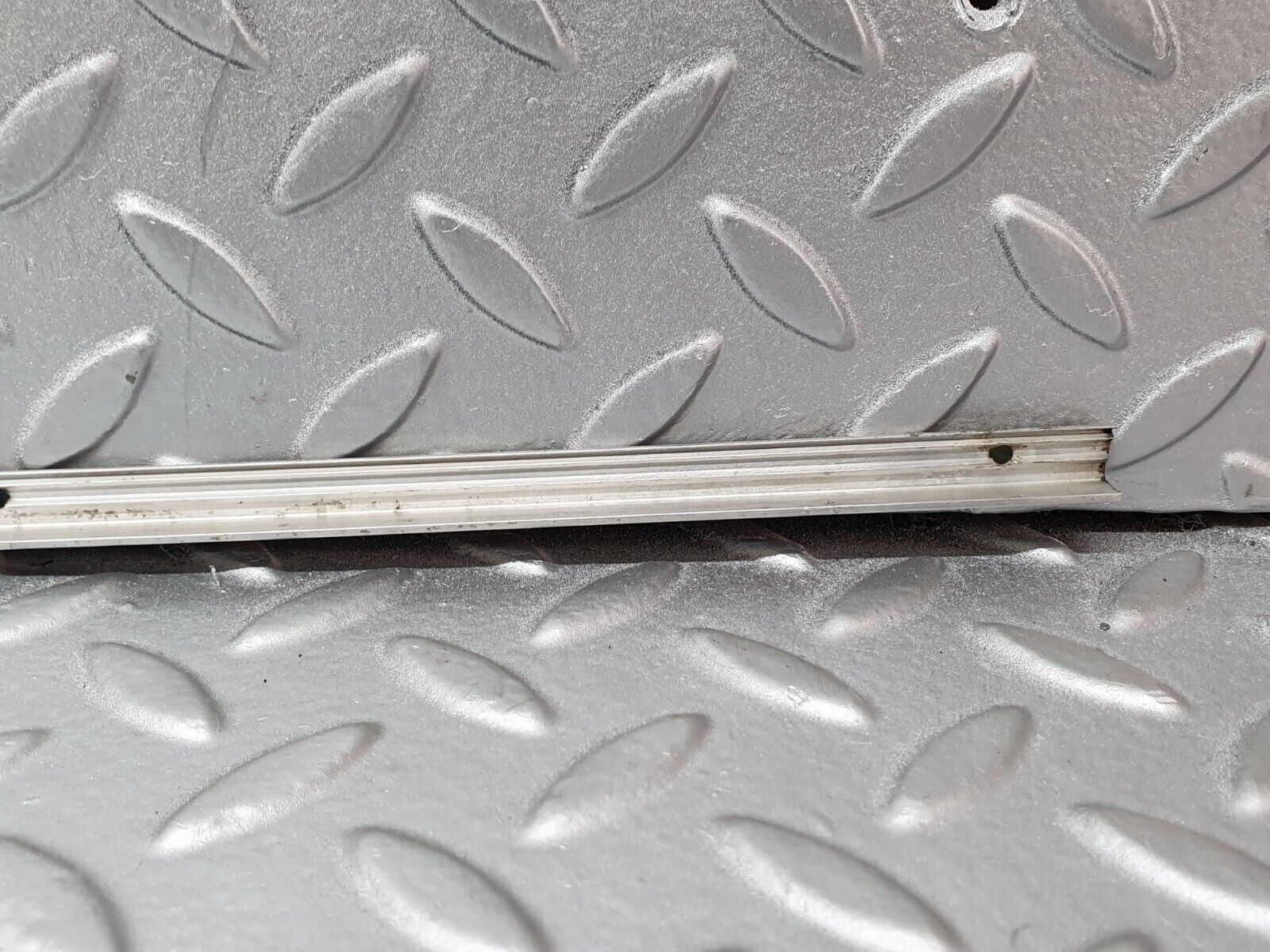 41715 Mercedes-Benz W124 200E Sunroof Chrome Trim