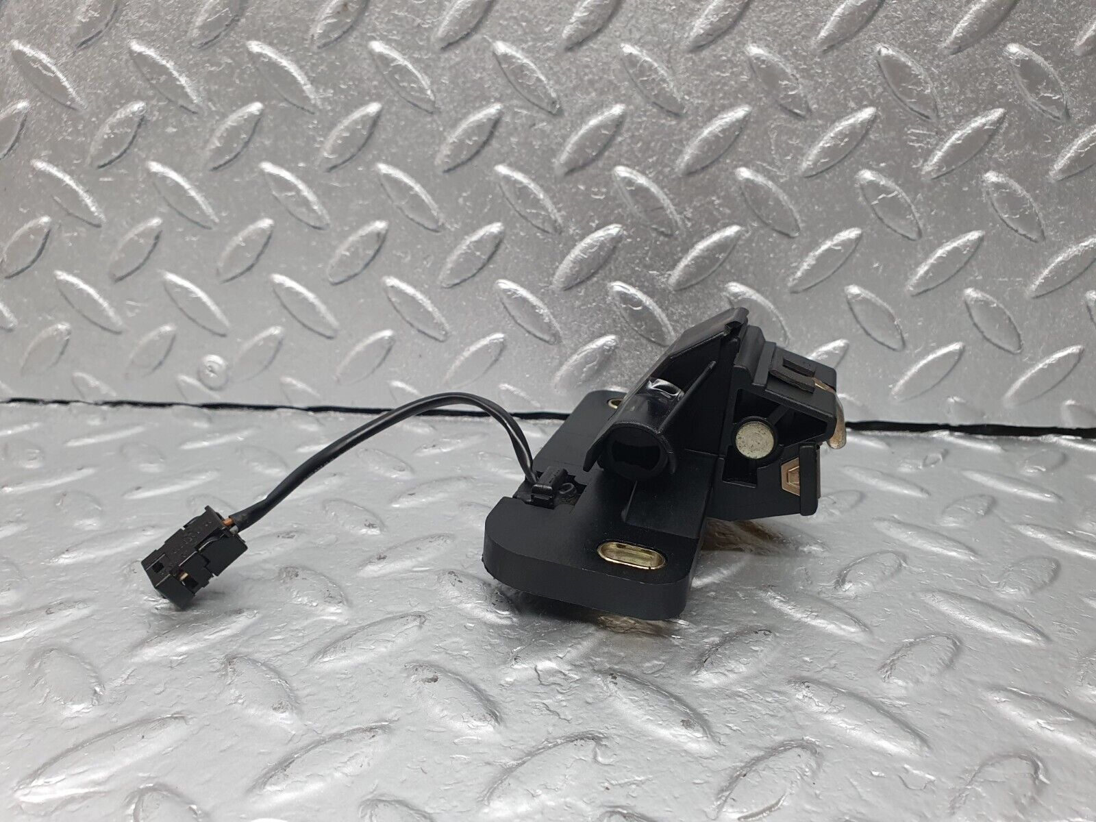 42232 Mercedes-Benz R129 320SL Coupe Trunk Lock 1298001810