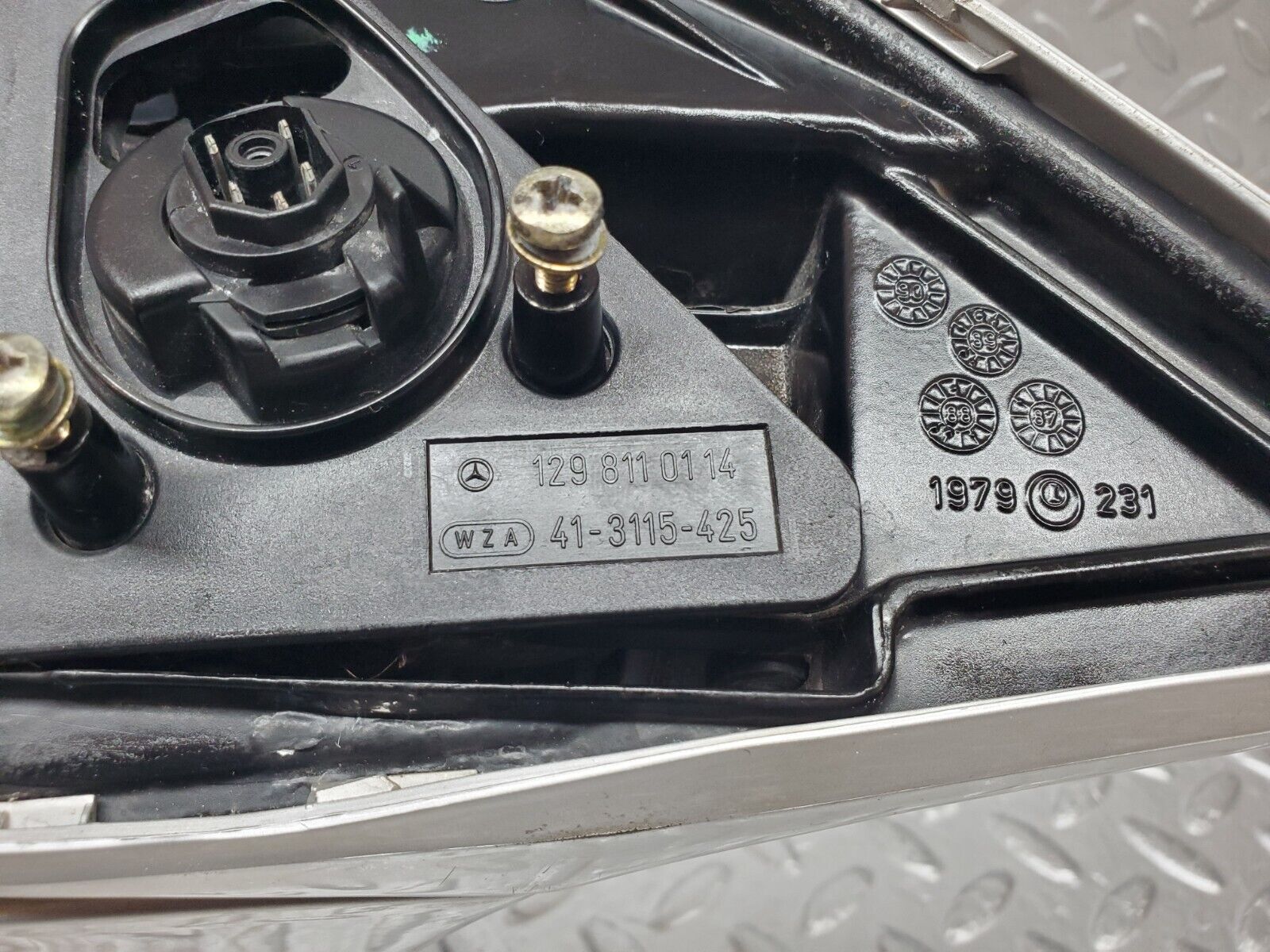 45045 Mercedes-Benz R129 300SL Coupe Electric Wing Mirror Left 1298110141 1298110114