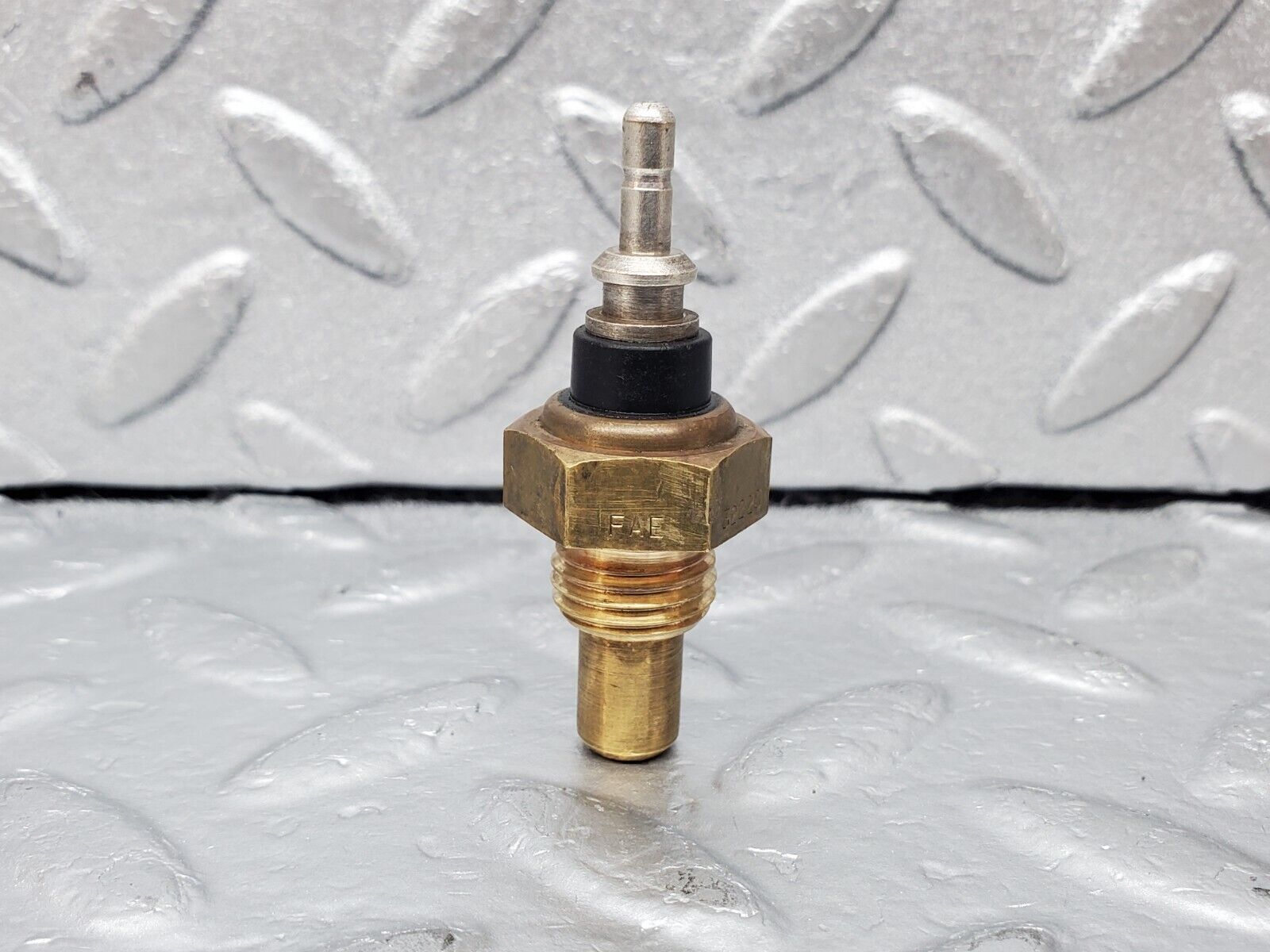 45342 Mercedes-Benz 280E M110.983 Coolant Temperature Sensor FAE 32220