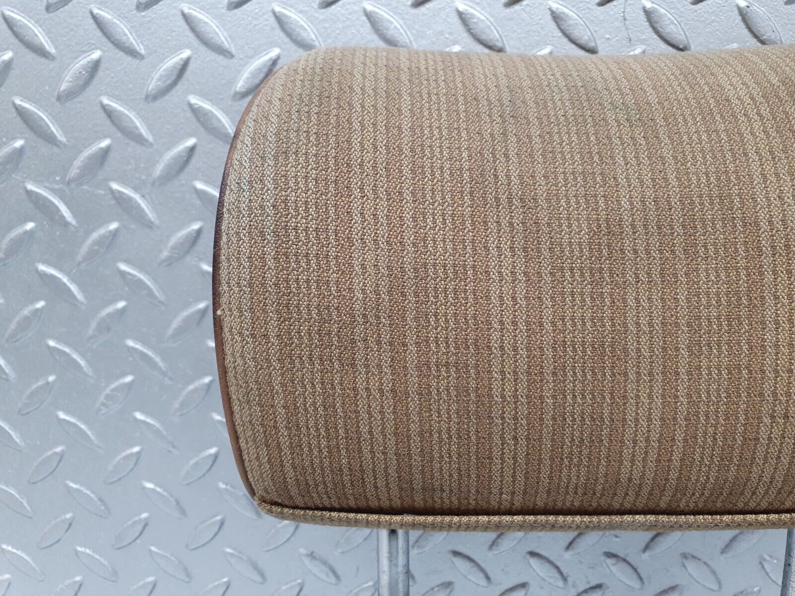 41725 Mercedes-Benz W124 200E Rear Headrest