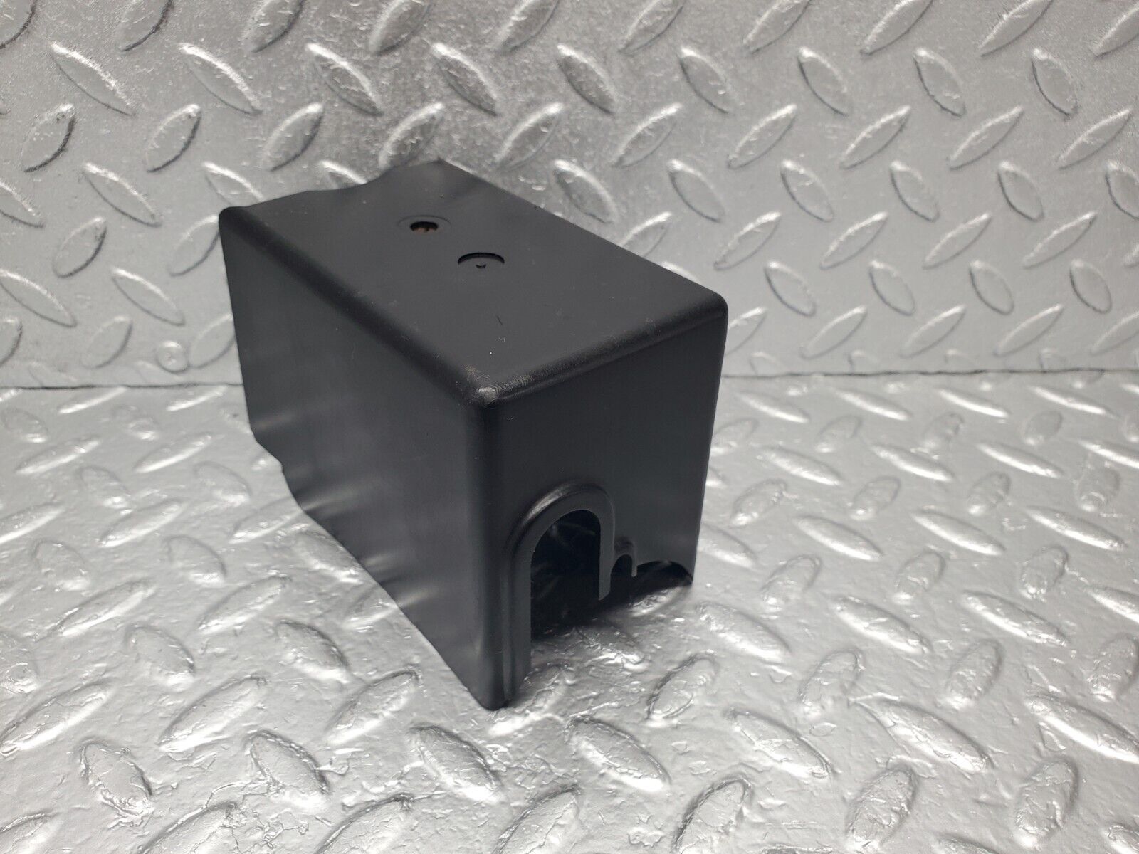 46459 Mercedes-Benz C123 280CE Coupe ABS Brake Pump Cover