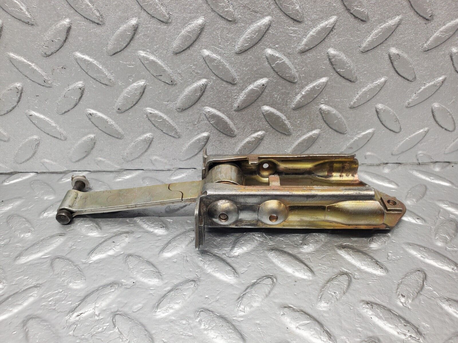 46139 Mercedes-Benz W124 Rear Right Door Safety Check Strap