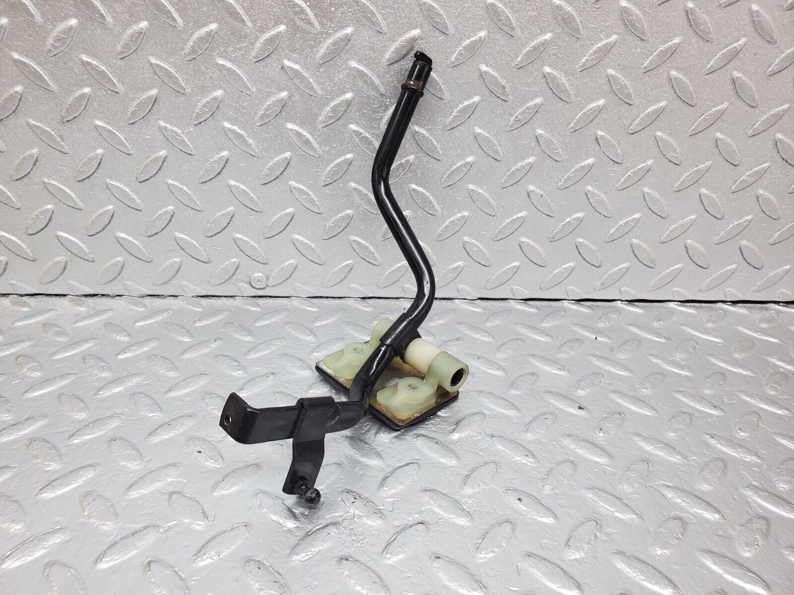 45780 Mercedes-Benz W126 420SE Accelerator Pedal Linkage