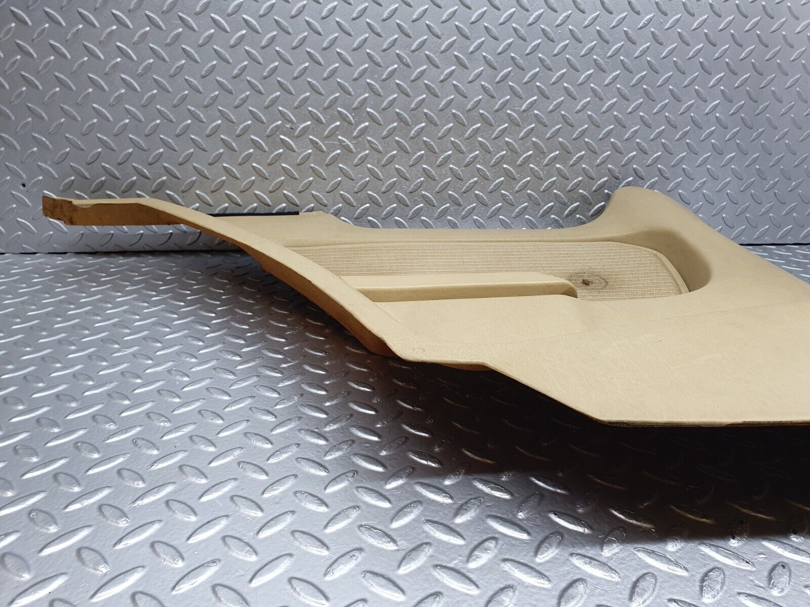 44052 Mercedes-Benz C123 230CE Coupe Rear Left Card Panel Beige