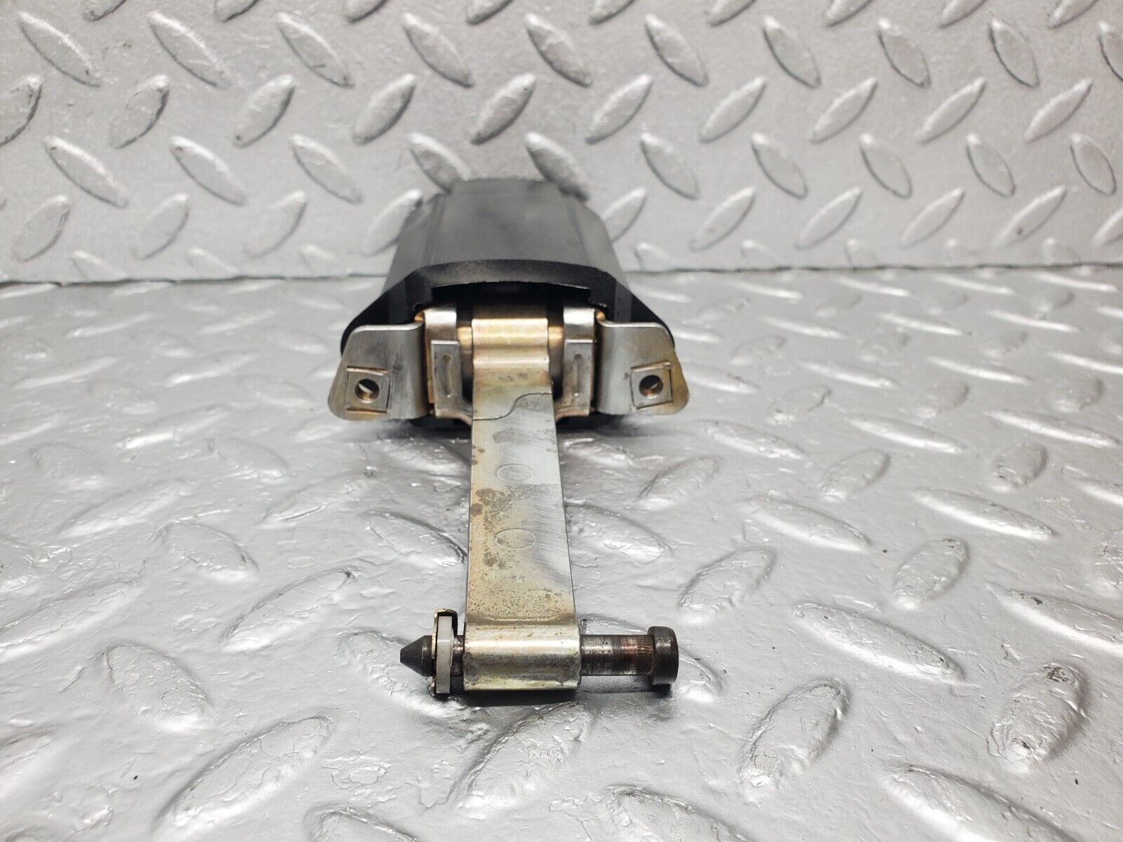 46138 Mercedes-Benz W124 Front Right Door Safety Check Strap