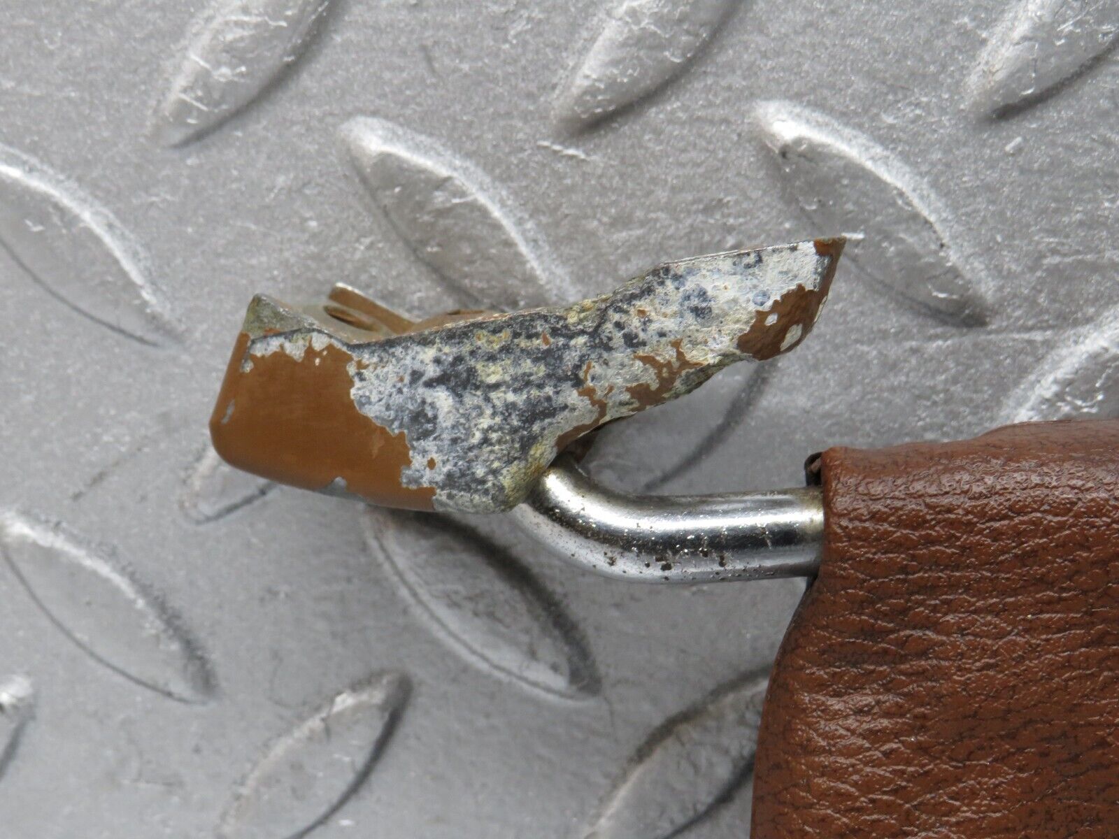 39899 Mercedes-Benz R107 350SL Sun Visor Right Side Brown