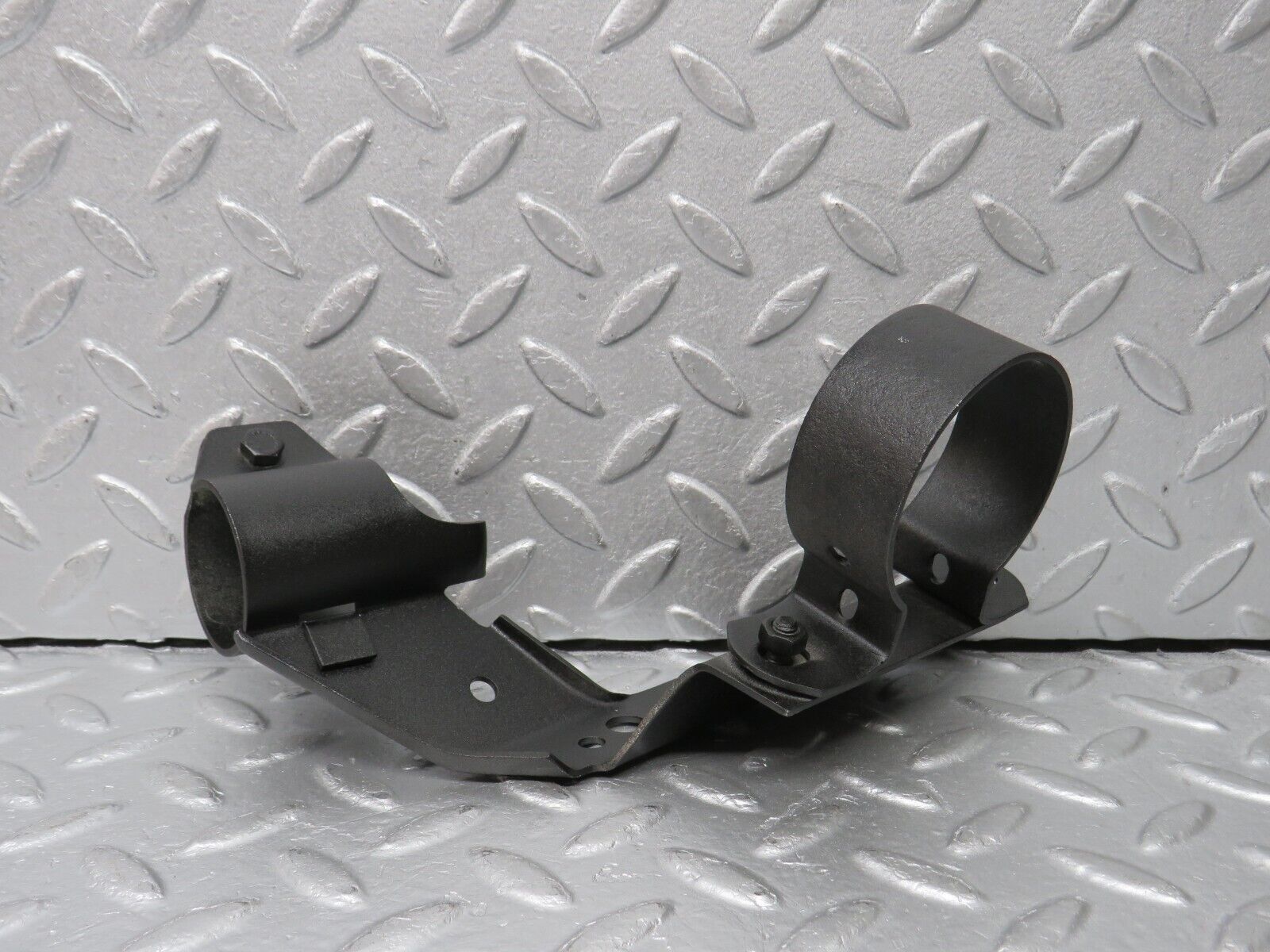 39283 Mercedes-Benz R107 500SL Fuel Pump Fuel Filter Holder Bracket