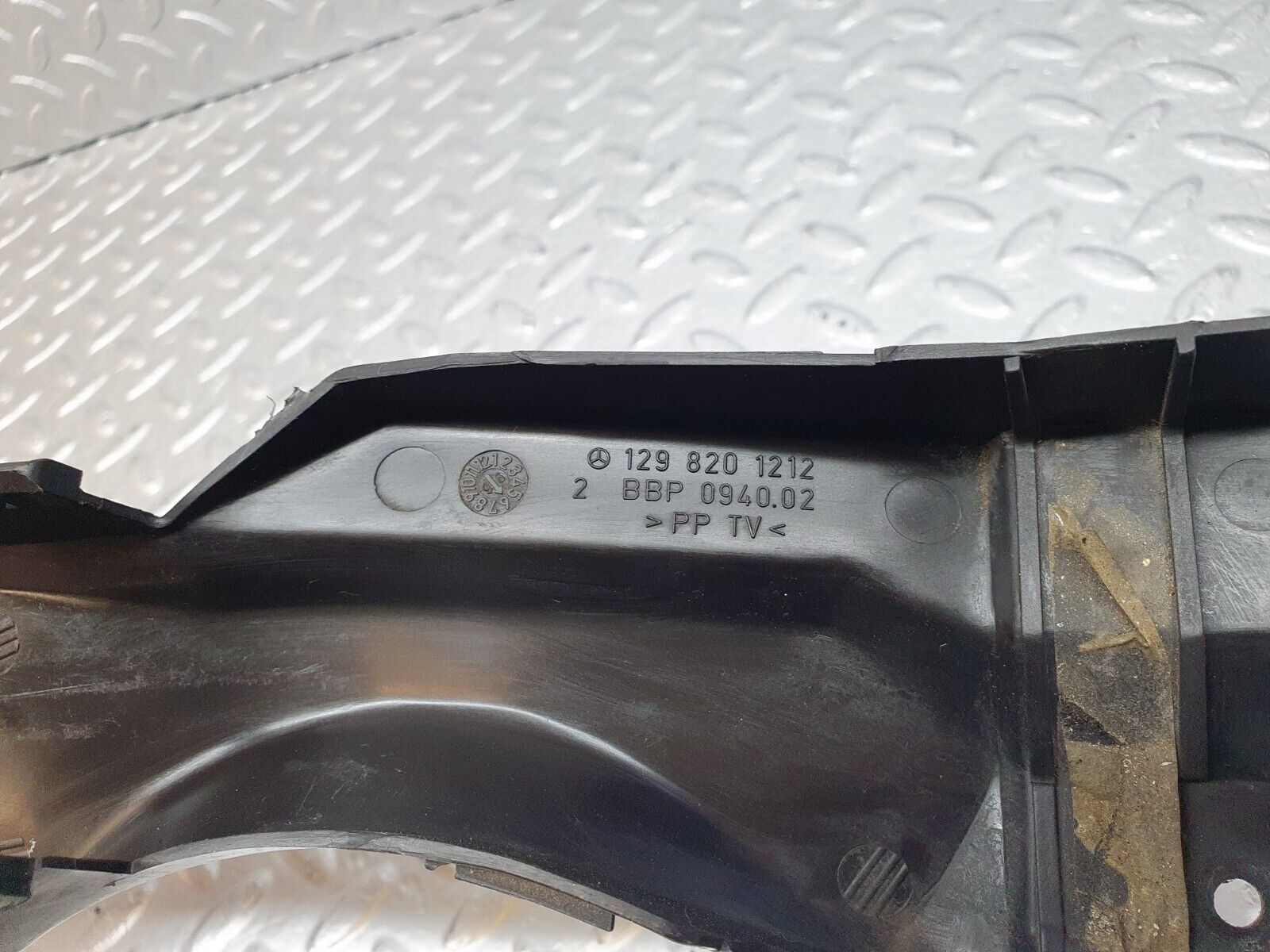 42578 Mercedes-Benz R129 320SL Coupe Engine Cable Channel Right Side 1298201212