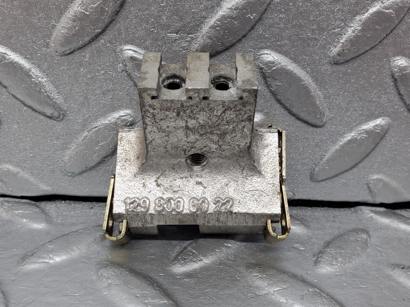 45321 Mercedes-Benz R129 300SL Coupe Soft Top Hydraulic Distributor 1298000022