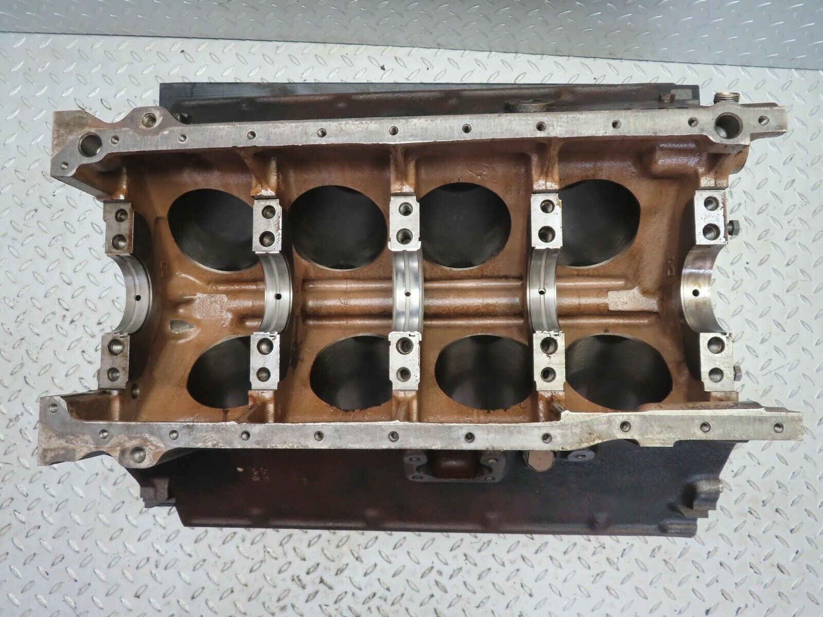 13870 Mercedes-Benz R107 450SL Engine Block 1170110401 M117.983