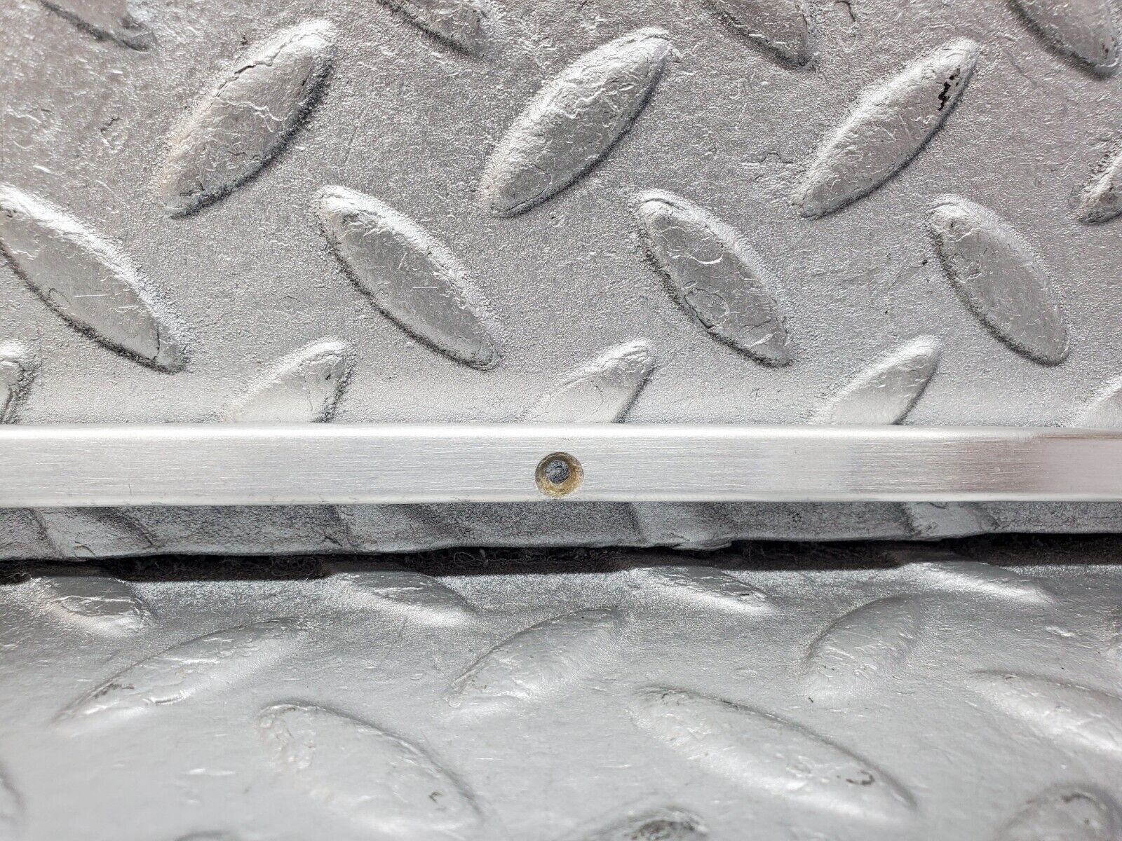 45982 Mercedes-Benz W126 420SE Sunroof Chrome Trim