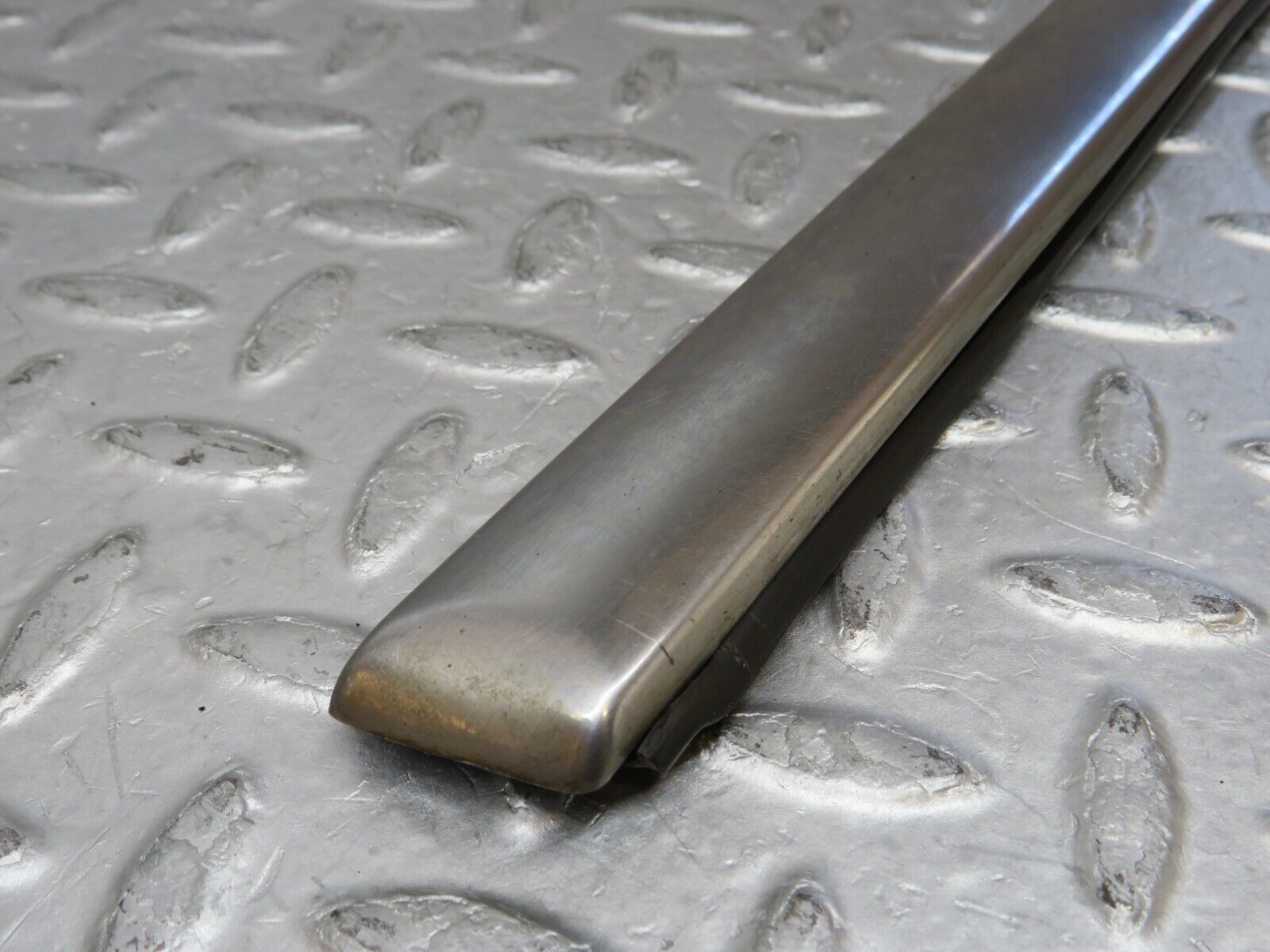 35369 Mercedes-Benz R107 280SL Right Skirt Chrome Strip Trim