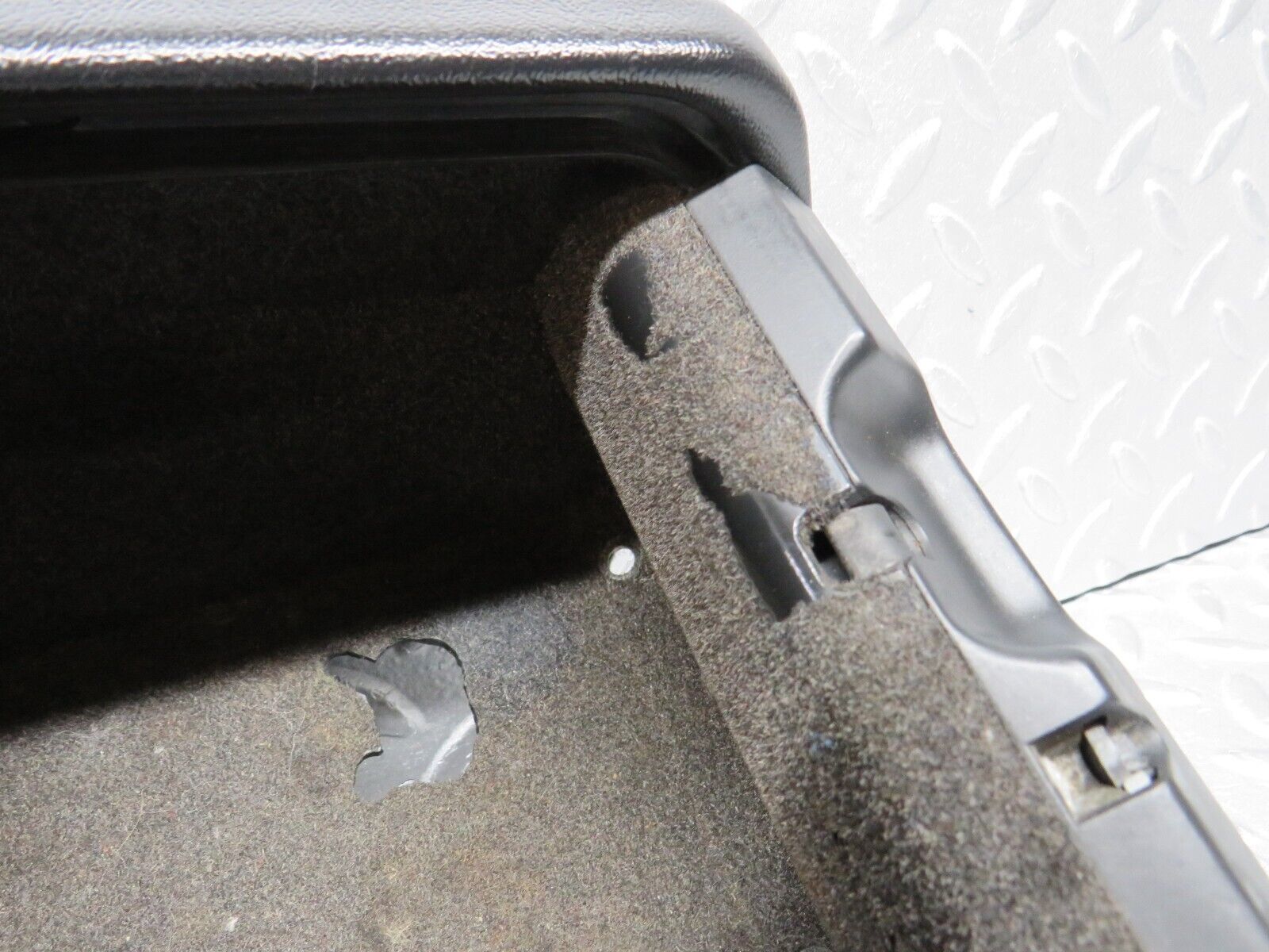 38039 Mercedes-Benz A124 320E Cabriolet Centre Console Storage Box With Key 1246800852