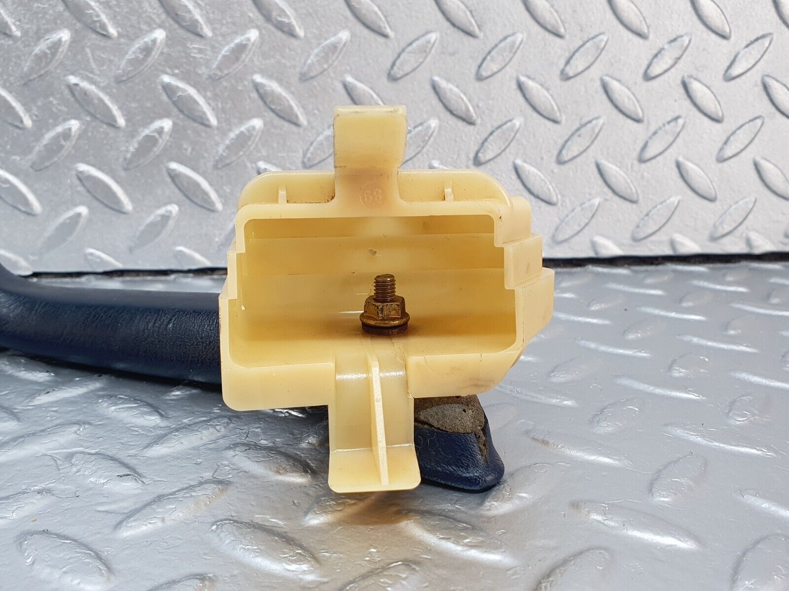 42847 Mercedes-Benz W201 190 2.0L Interior Door Handle Blue Right 2018100451 2017200228